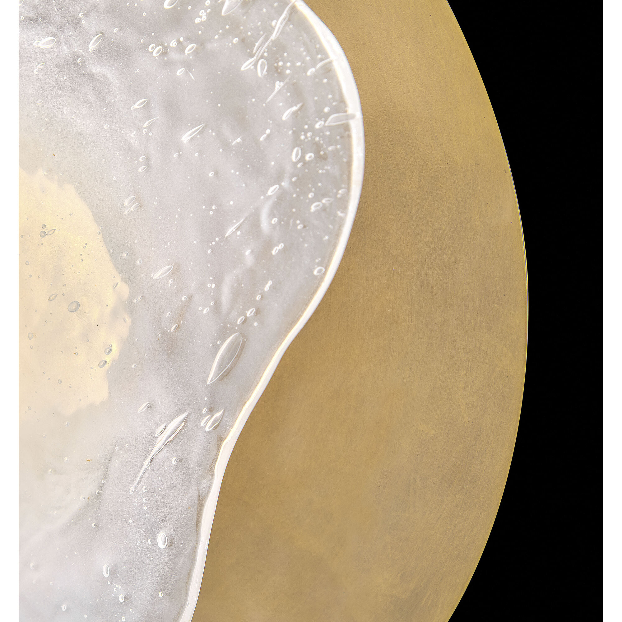 Iona Wall Mount Bath Wall Light in Heritage Brass