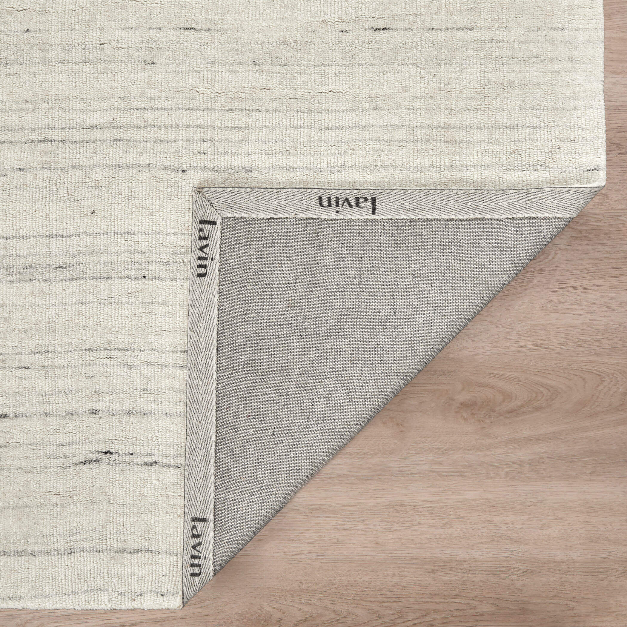 Riya 90 X 63 inch Light Grey Rug in 5 x 7