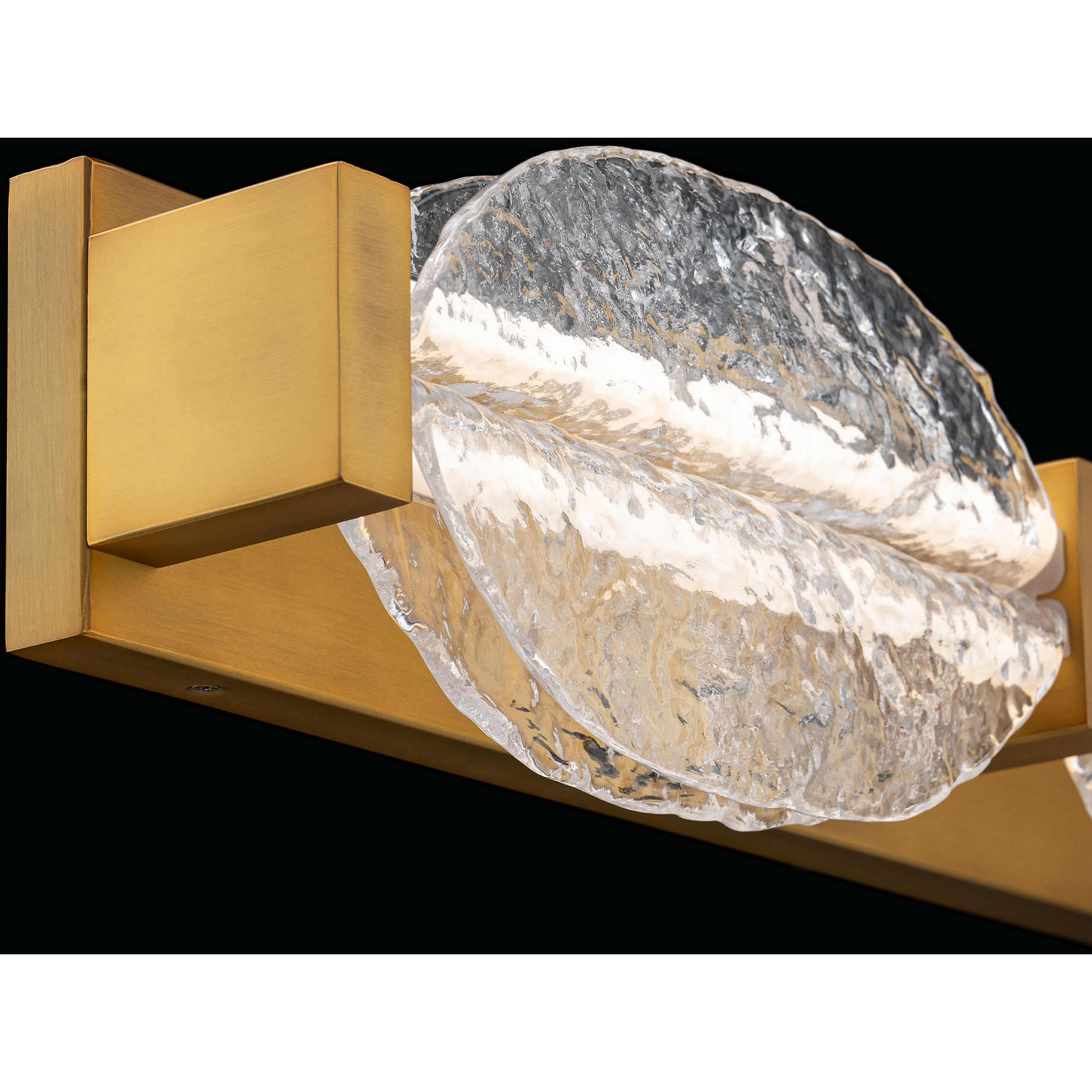 Deco Indoor Wall Lighting in 2700K, Aged Brass