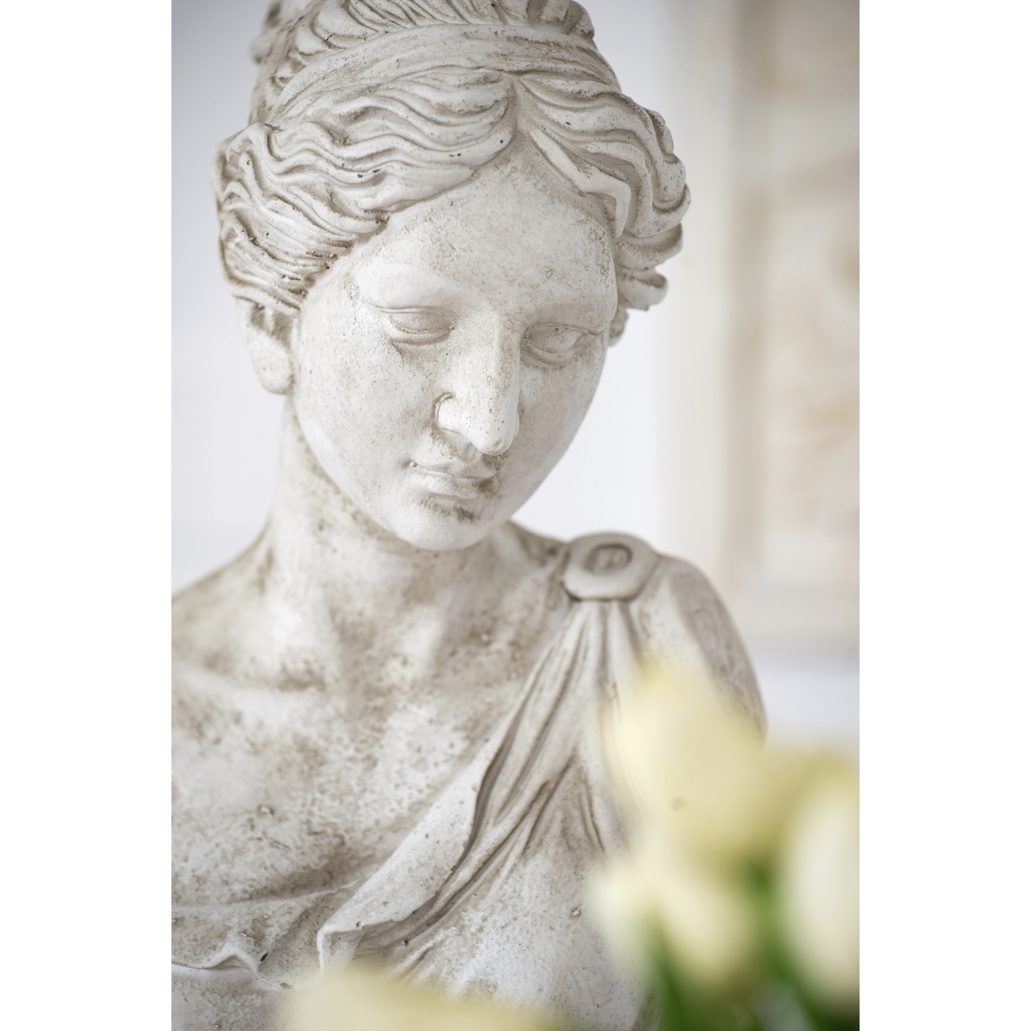 Anita Antique White Statue