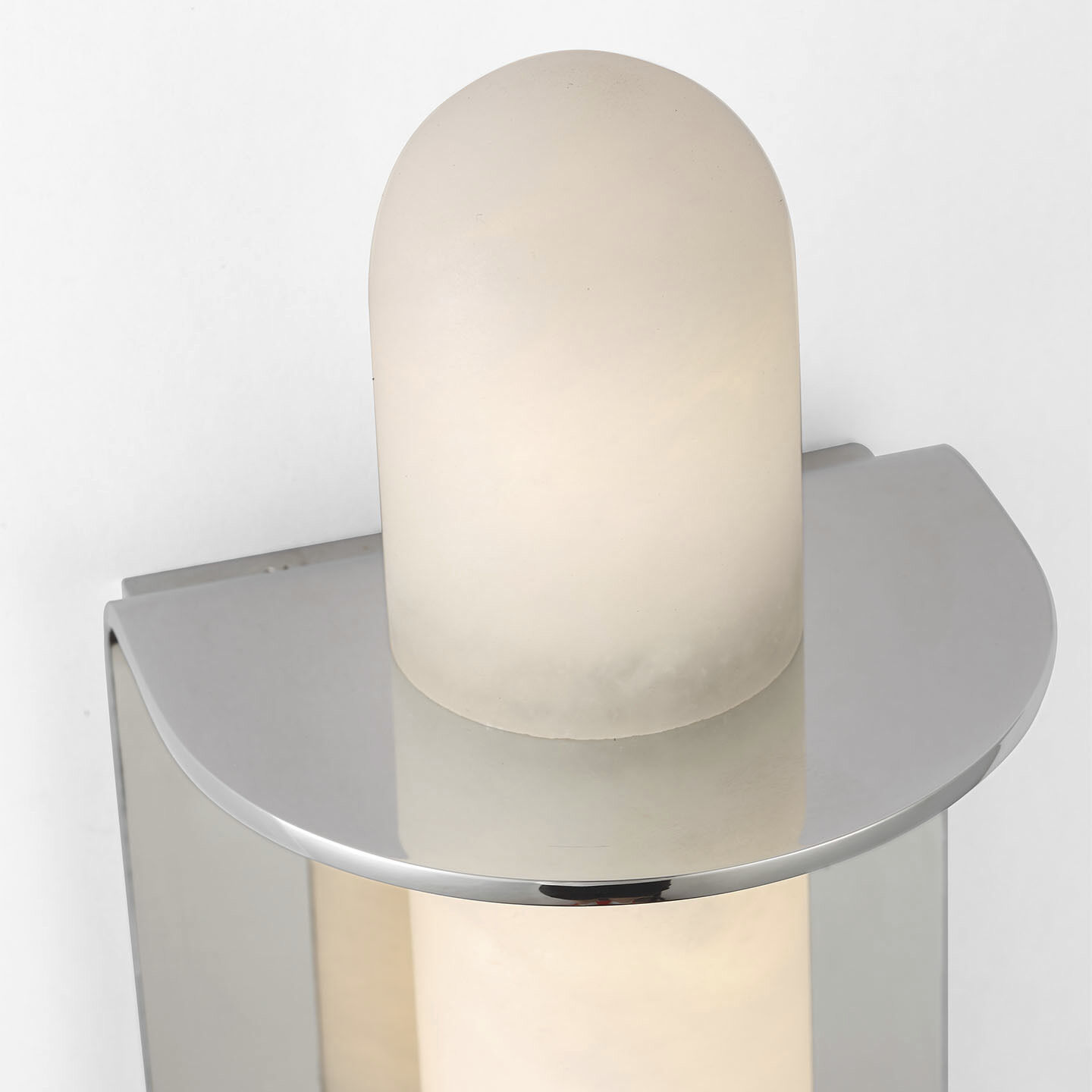 Kelly Wearstler Fosse Oval Sconce Wall Light