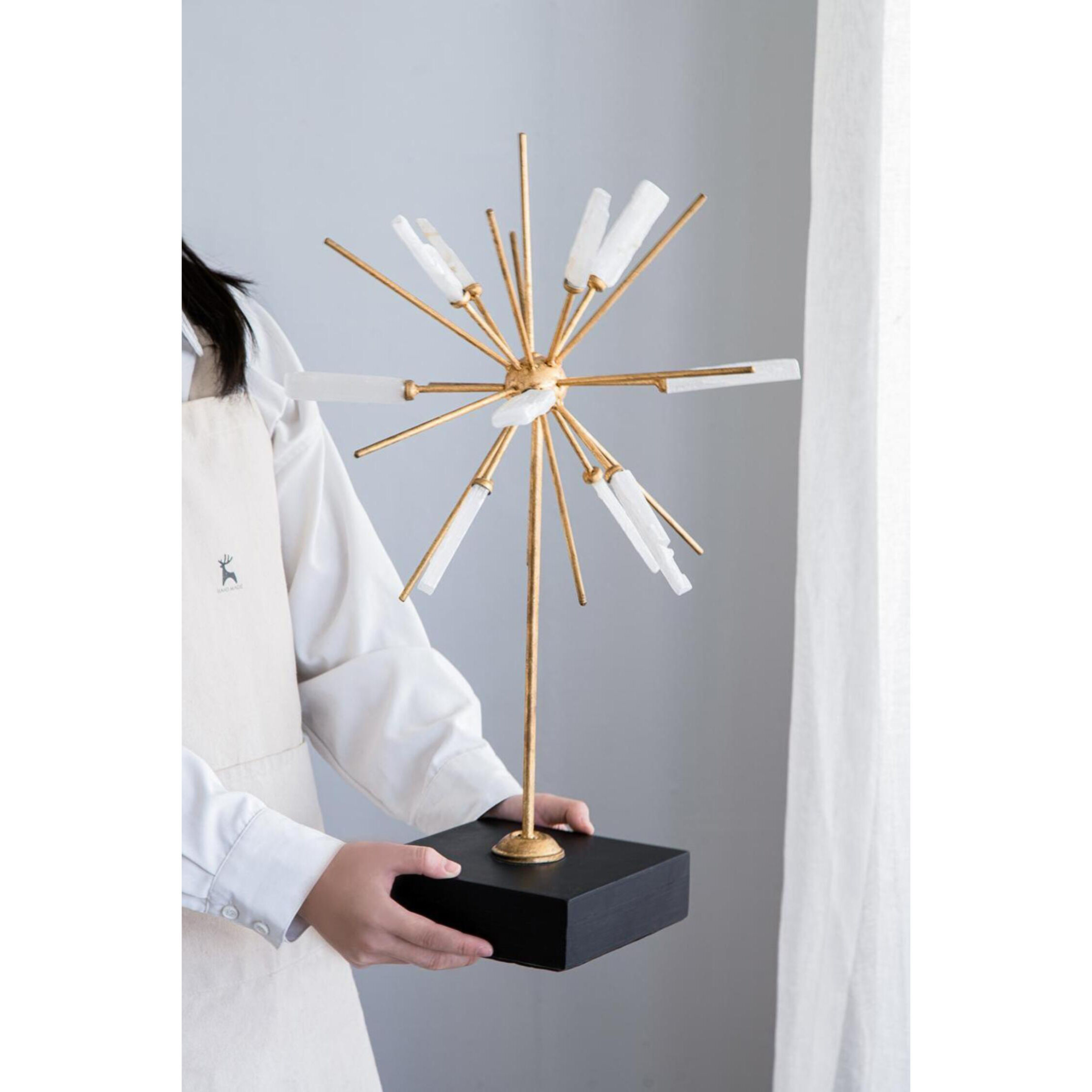 Florrie Gold and White Décor