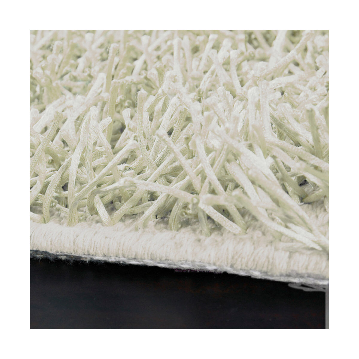 Vivid 34 X 21 inch White Rugs, Polyester