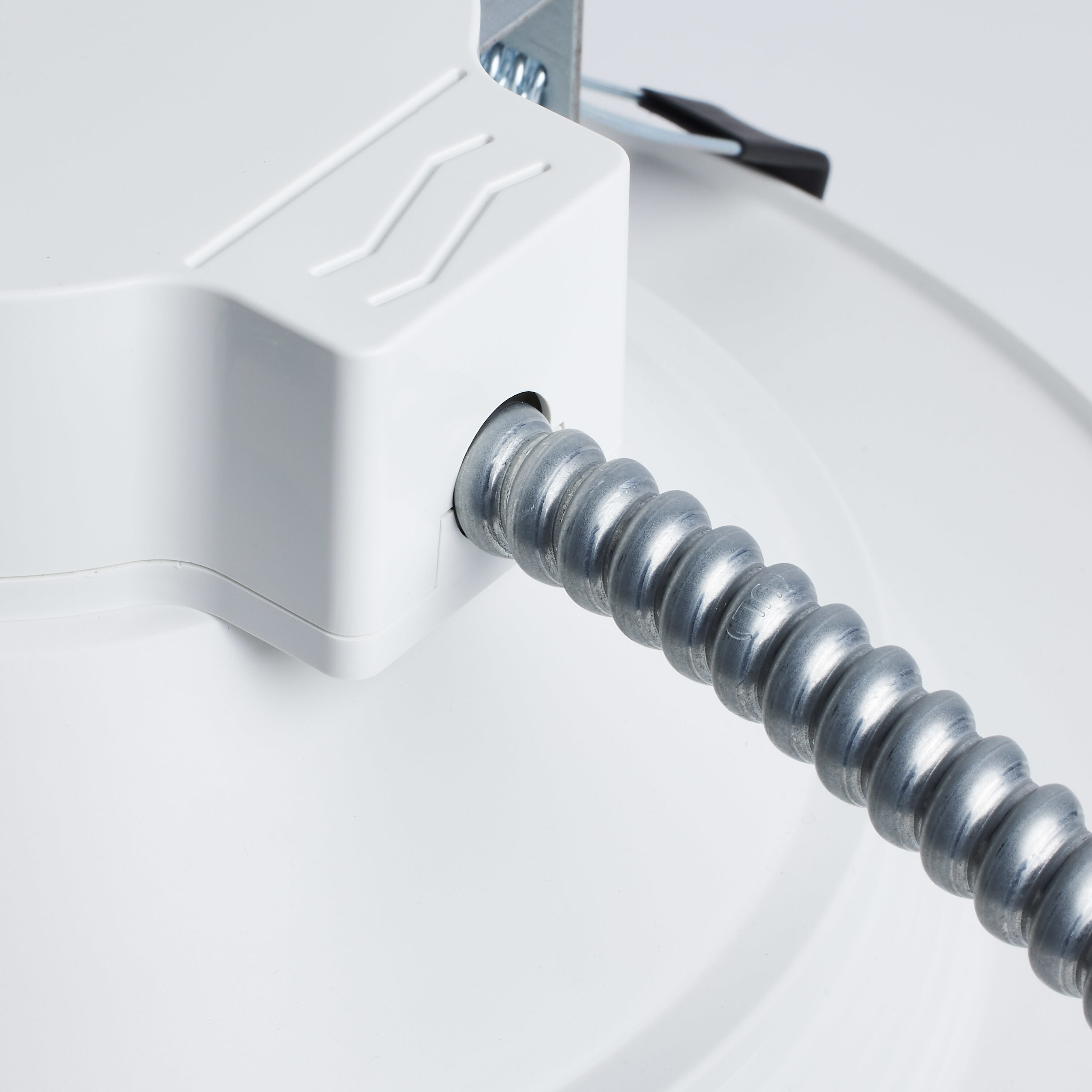 Edgewood Integrated White Recessed