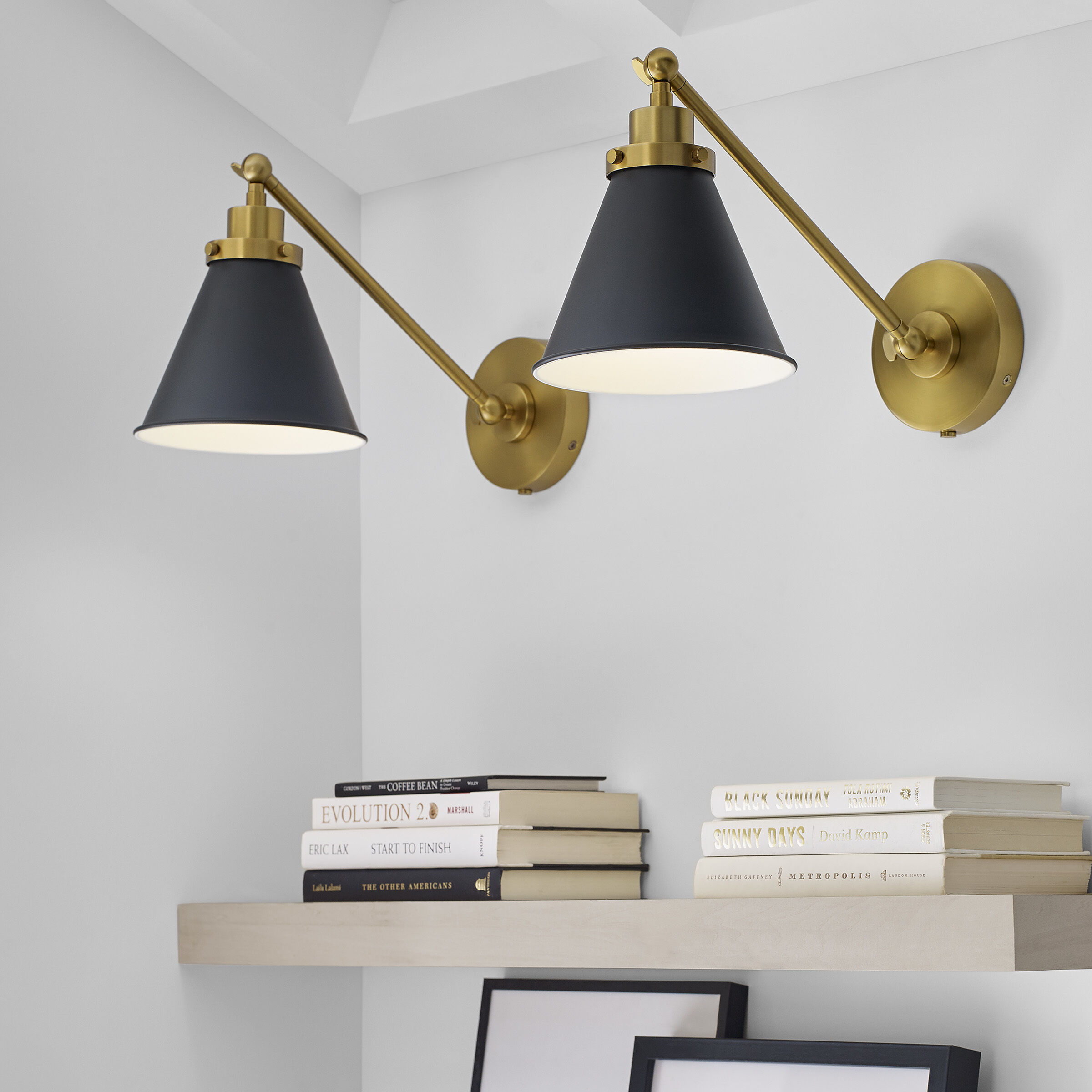 C&M by Chapman & Myers Wellfleet 15.88 inch 75 watt Midnight Black and Burnished Brass Task Sconce Wall Light in Midnight Black / Burnished Brass