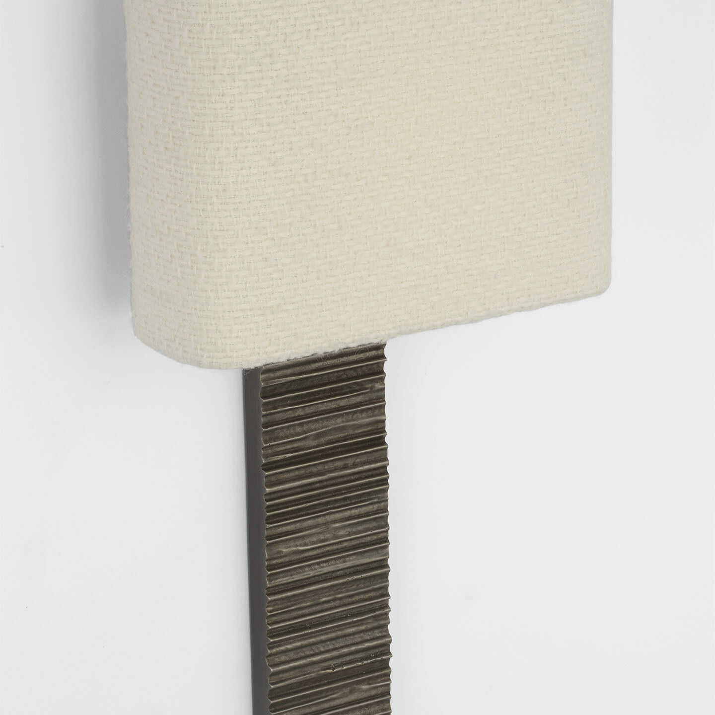 Anne-Marie Barton Fumar Tail Sconce Wall Light in Ridged Graphite