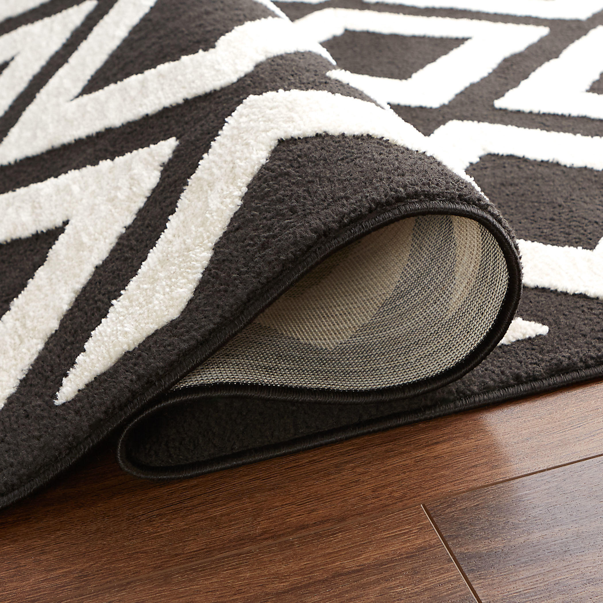 Optika 36 X 24 inch Black/White Rug in 2 x 3