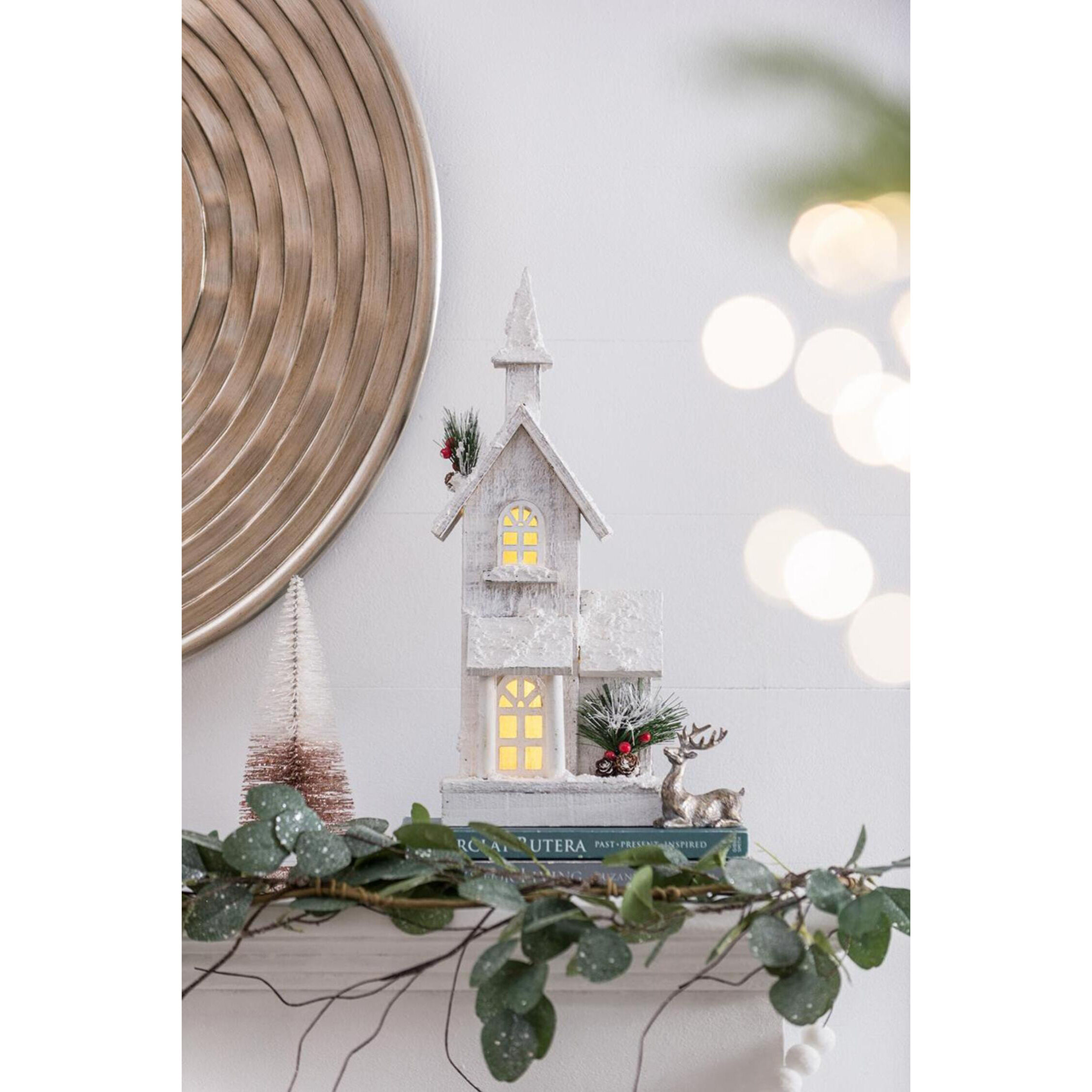 Anita White Holiday Décor