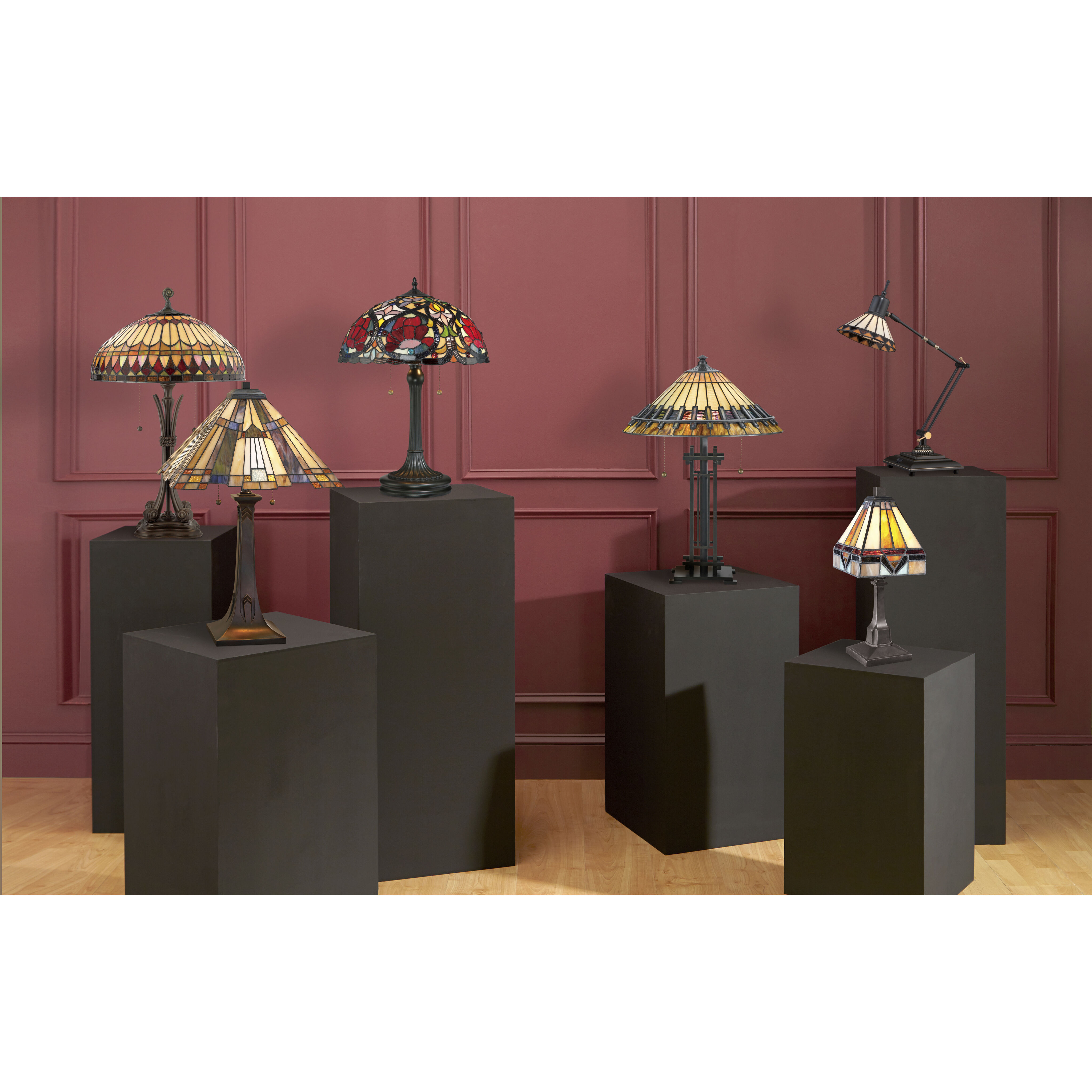 Quoizel store tiffany lamps