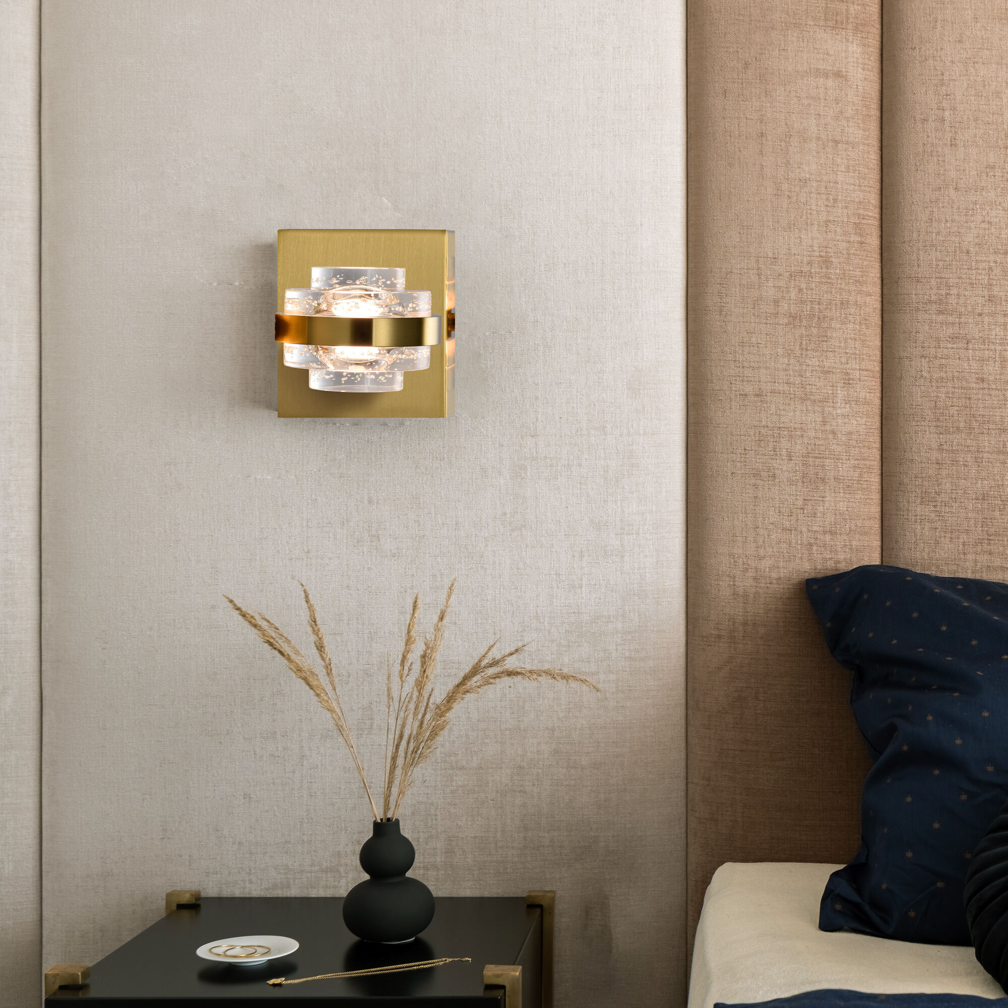 Milano Series Sconce Wall Light in Antique Brass, Artisan Collection