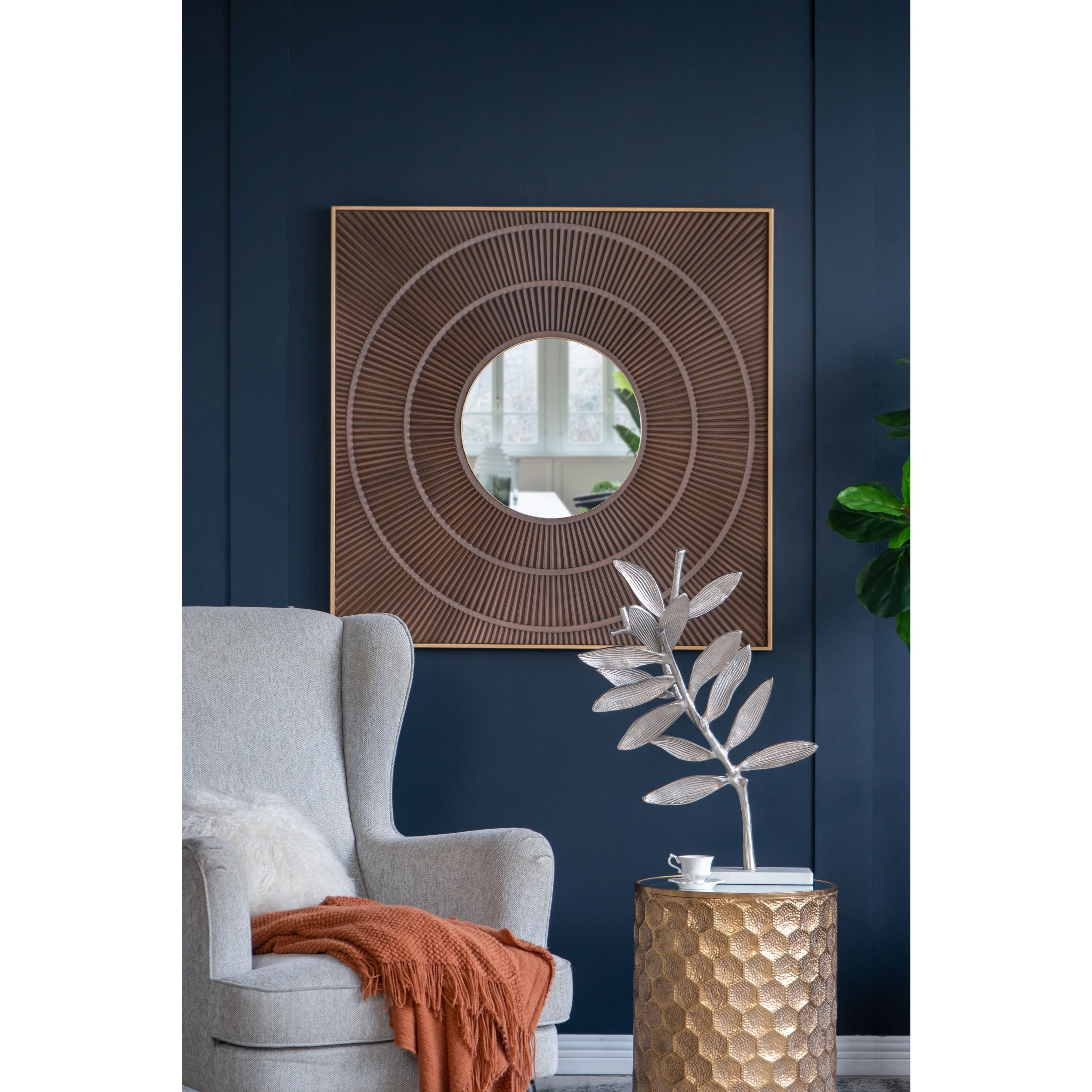 Intrinsic Silver/White Statuaries