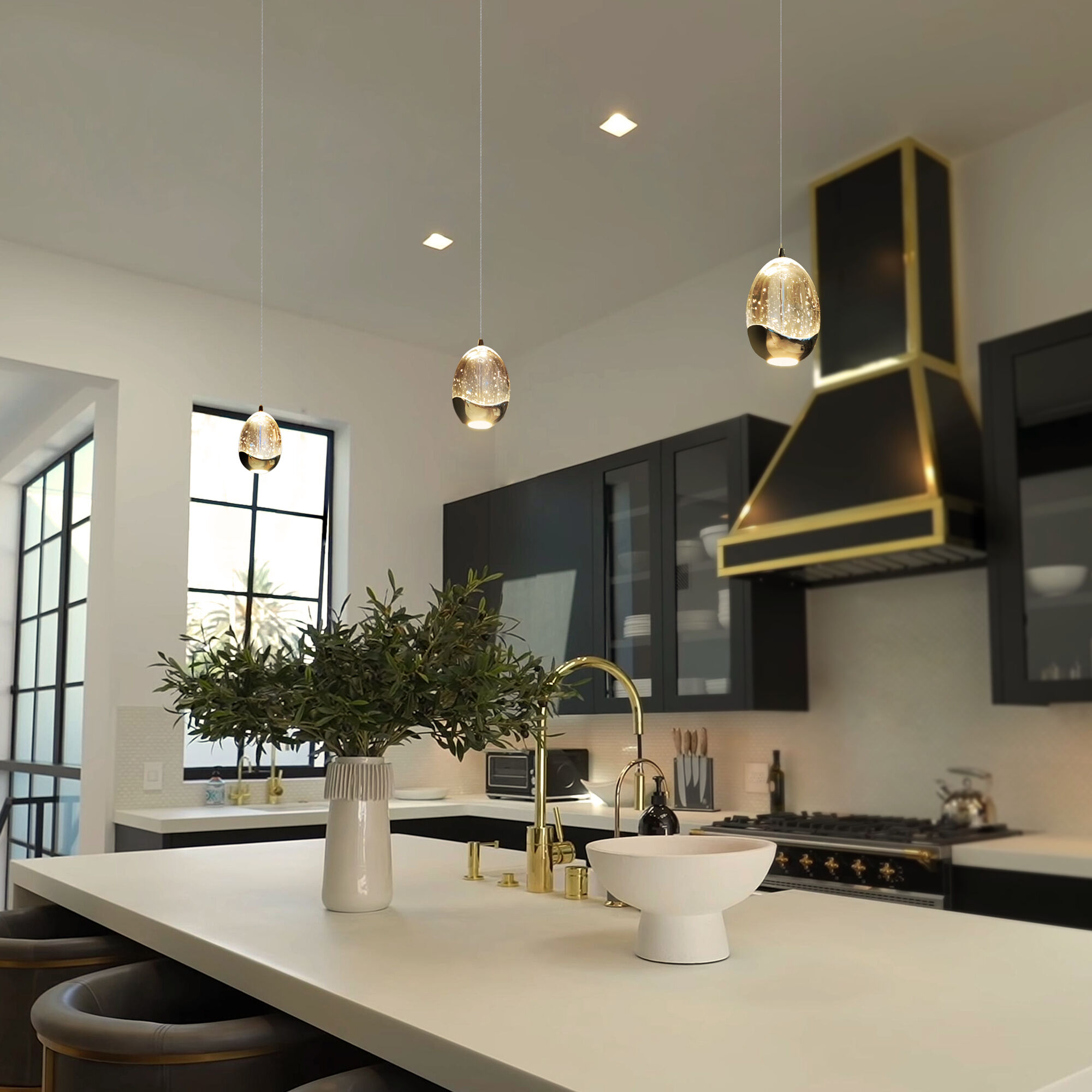 Artisan Collection/VENEZIA Series 4.75 inch Gold Pendant Ceiling Light