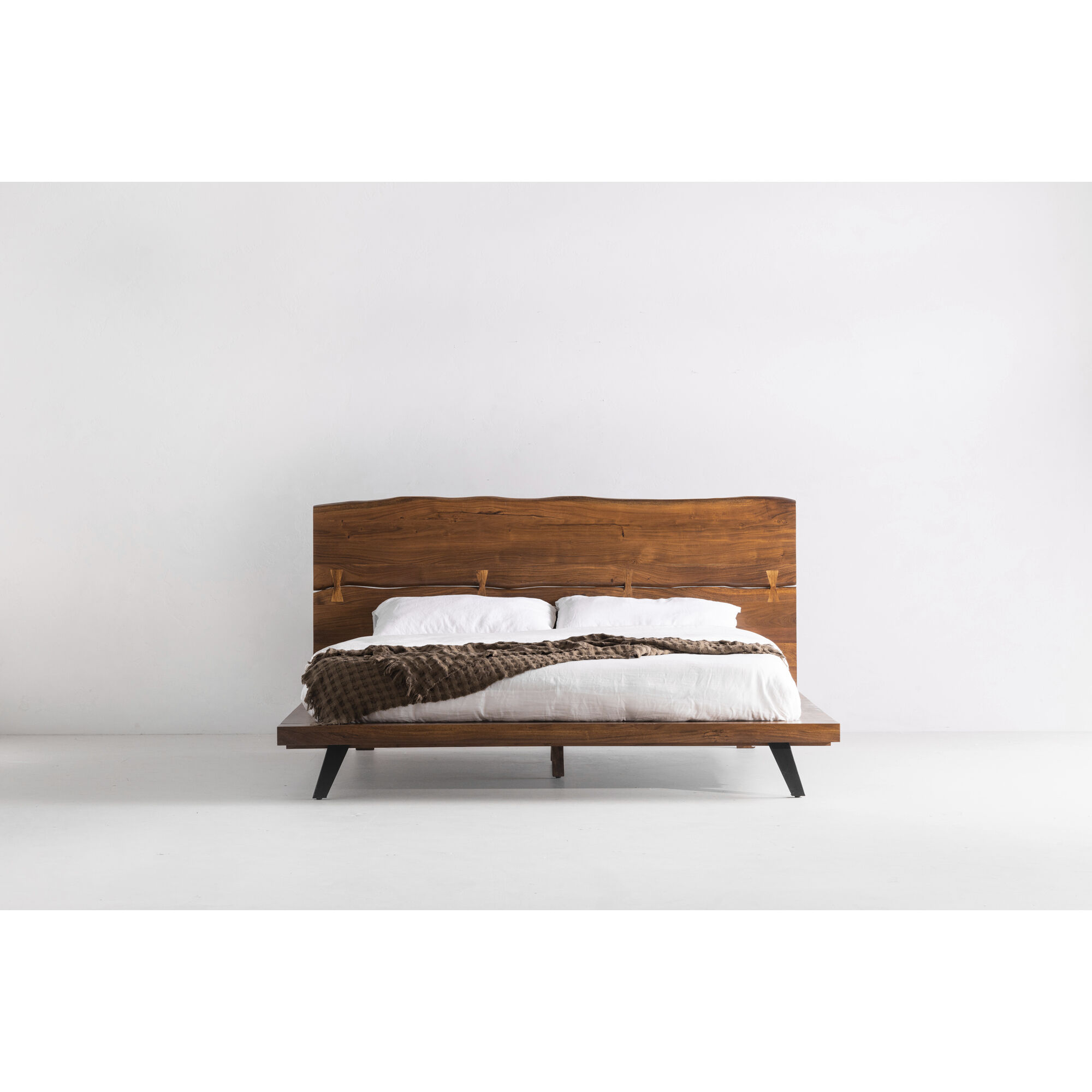 Madagascar Brown Bed, Platform Queen