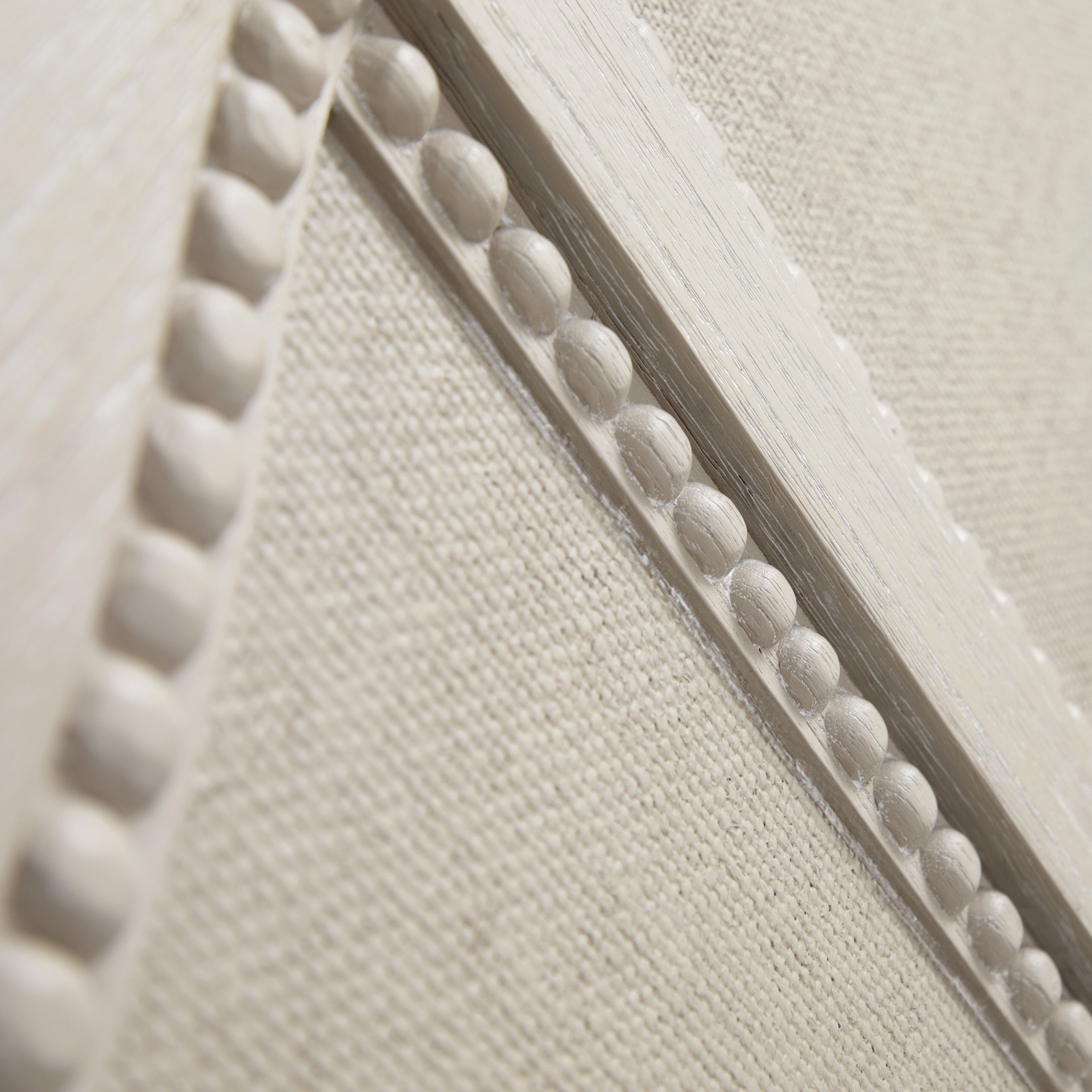 Caroline Cerused White Queen Bed