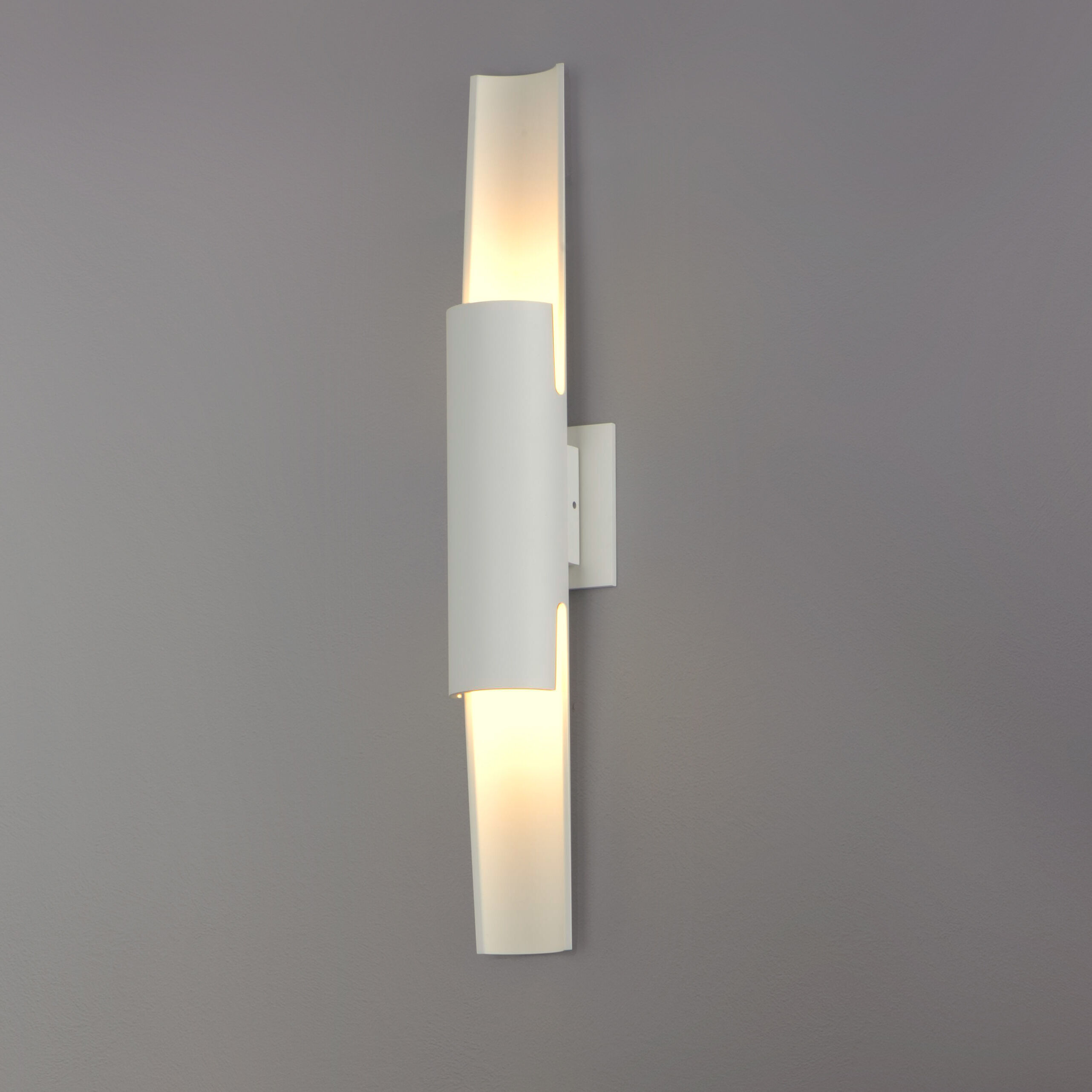 Alumilux Runway LED 23.5 inch White Outdoor Wall Sconce
