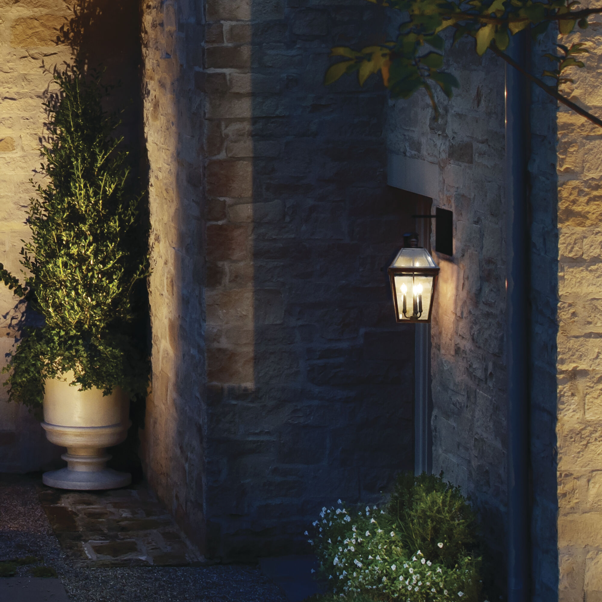 Heritage Nouvelle Outdoor Wall Mount Lantern