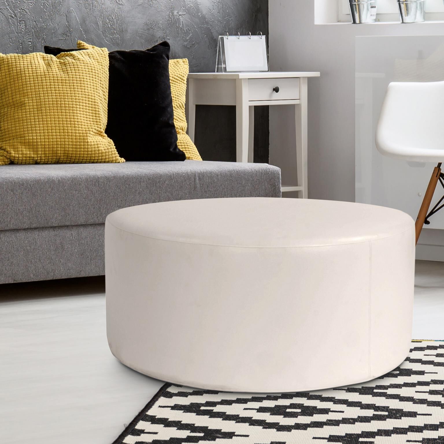 Universal 18 inch Avanti White Round Ottoman with Slipcover