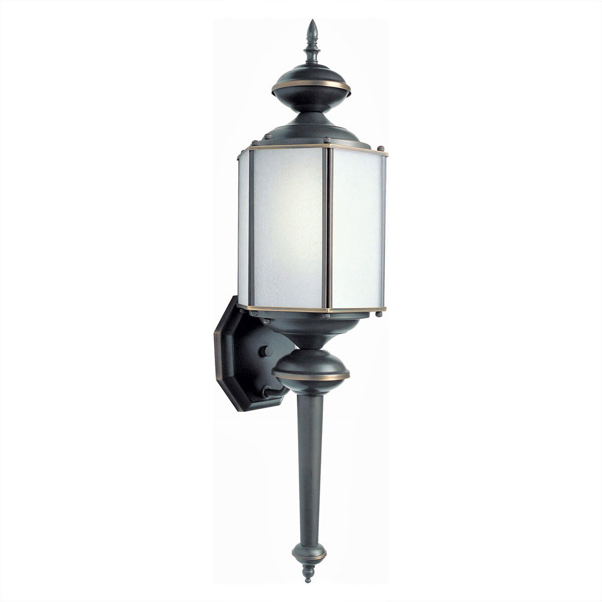 Signature Outdoor Wall Lantern in Royal Bronze