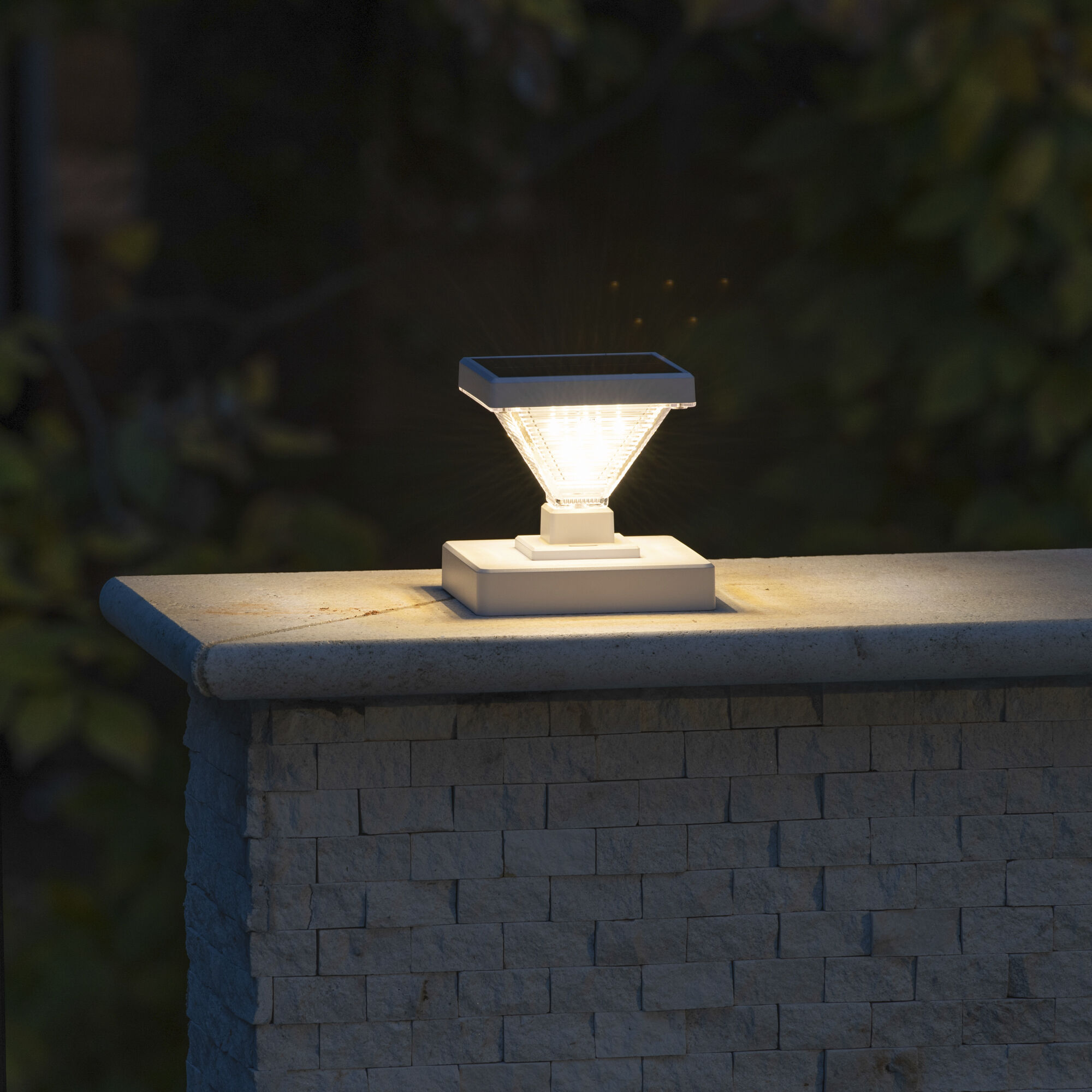 Luxor 1 Light 4.38 inch White Pergola Light, Solar