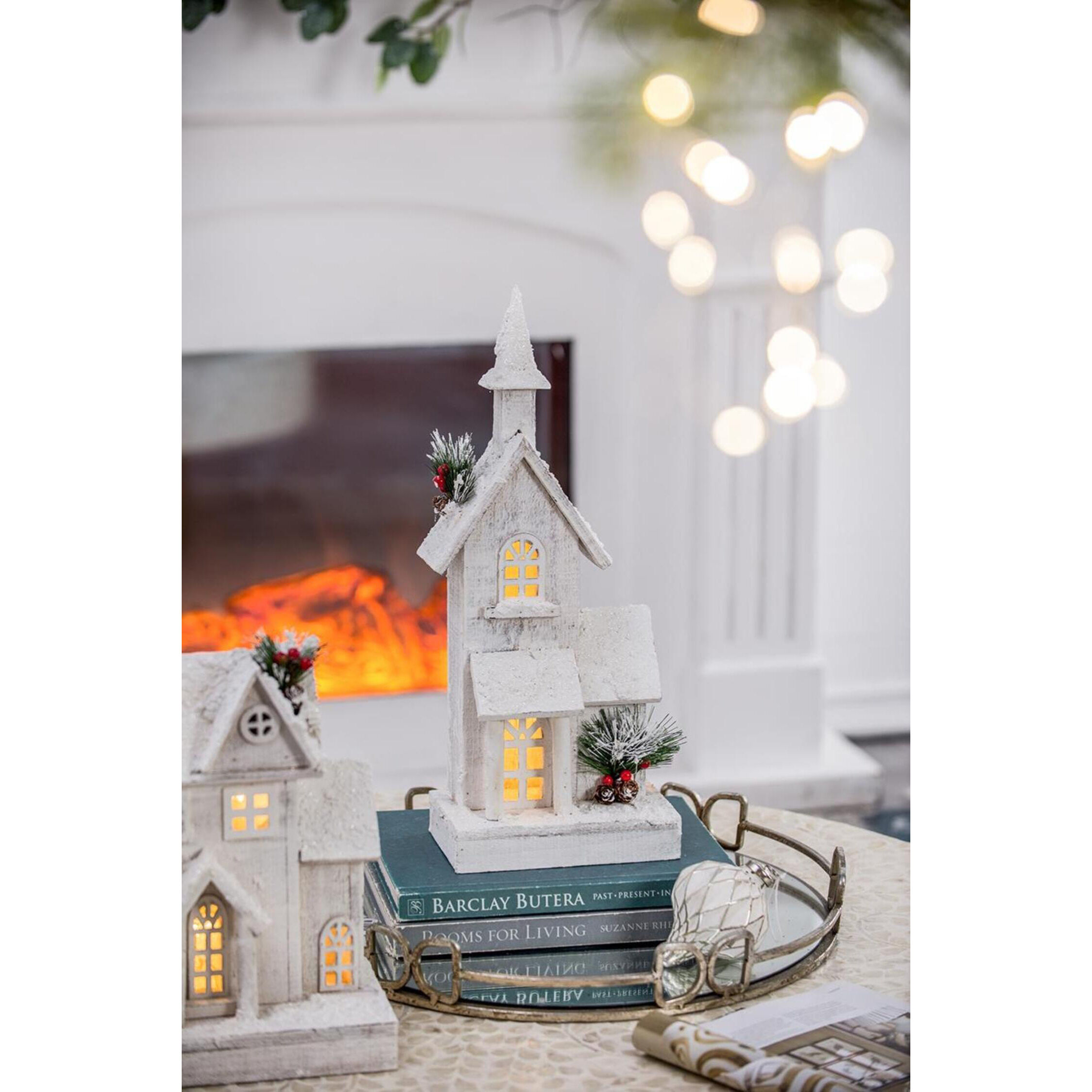 Anita White Holiday Décor