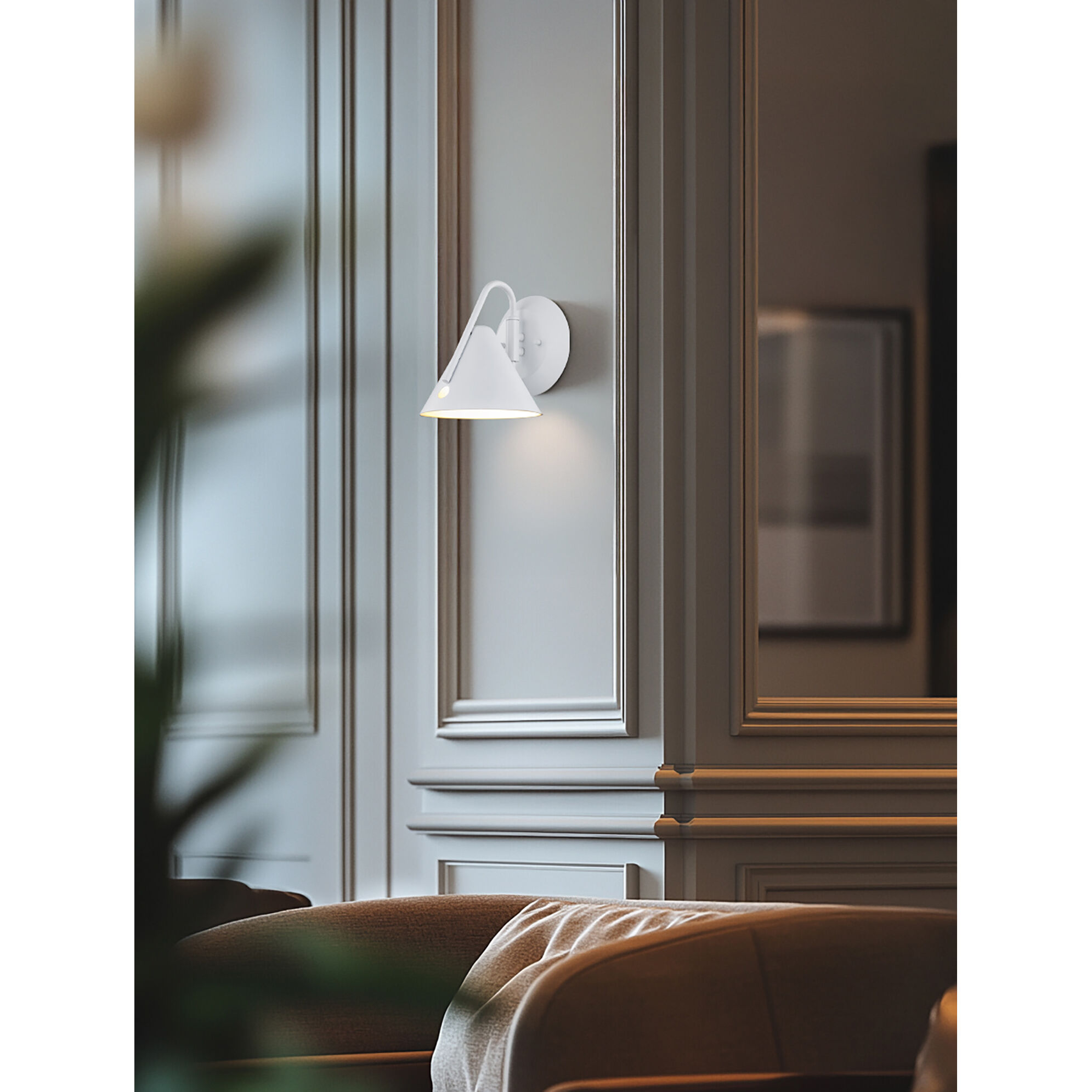 Zag Wall Sconce Wall Light in White