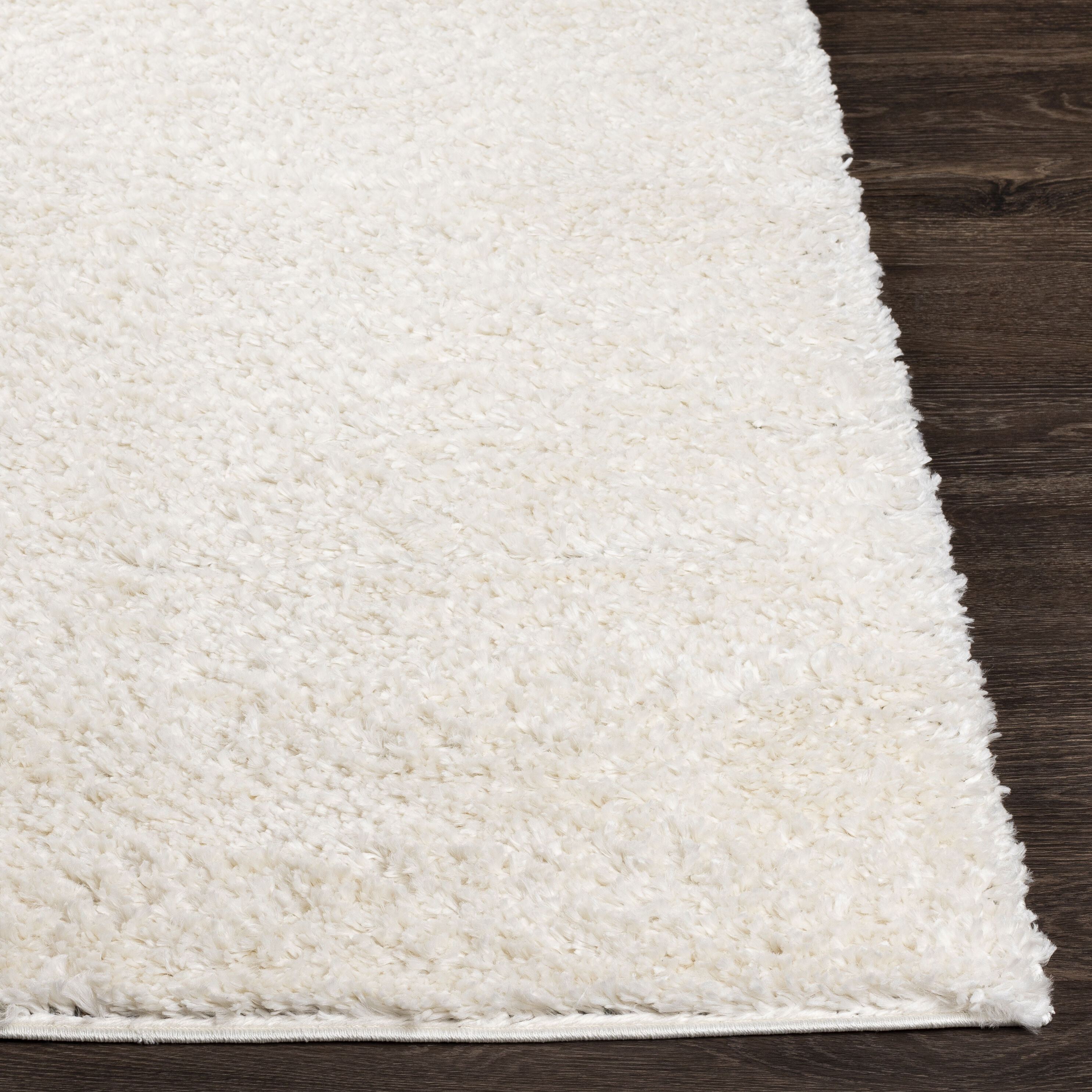 Deluxe Shag 108.27 X 78.74 inch White Machine Woven Rug in 7 x 9, Rectangle