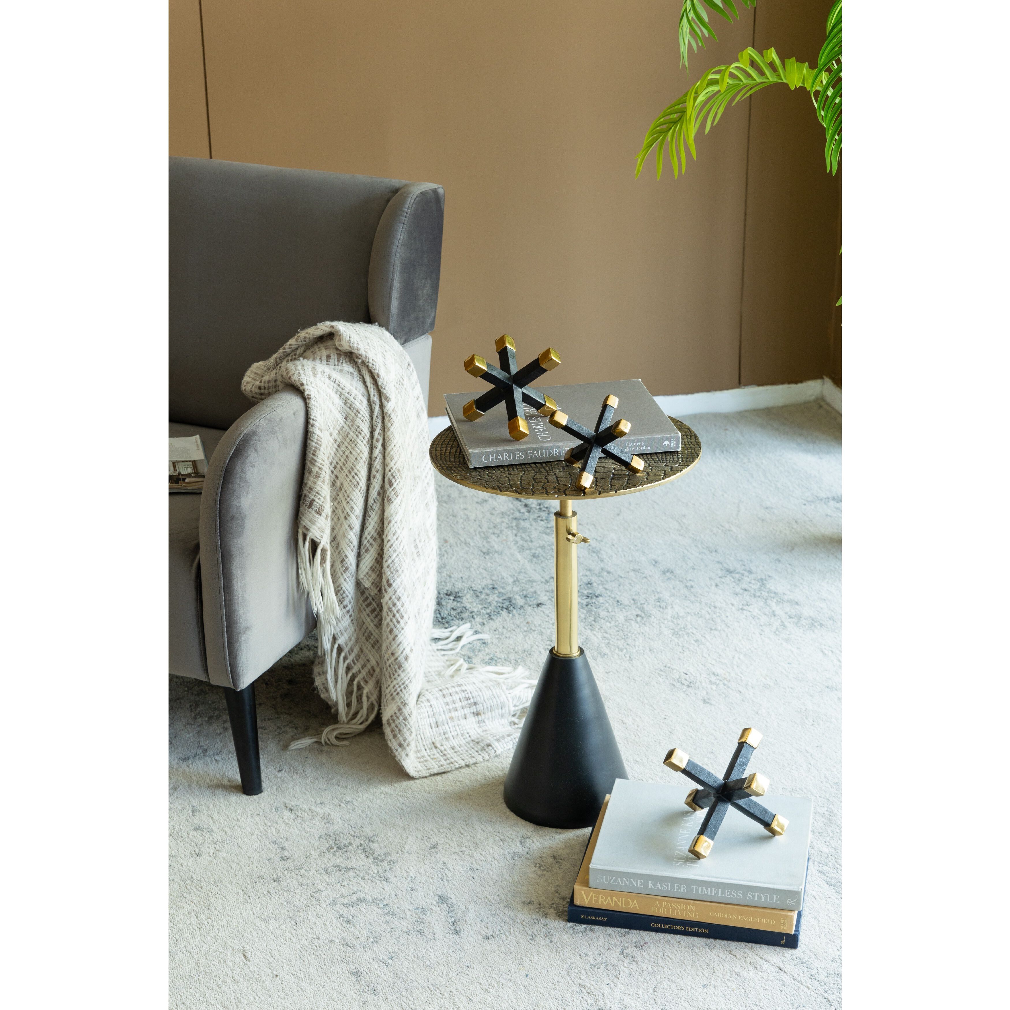 Xylo Black/Gold Object