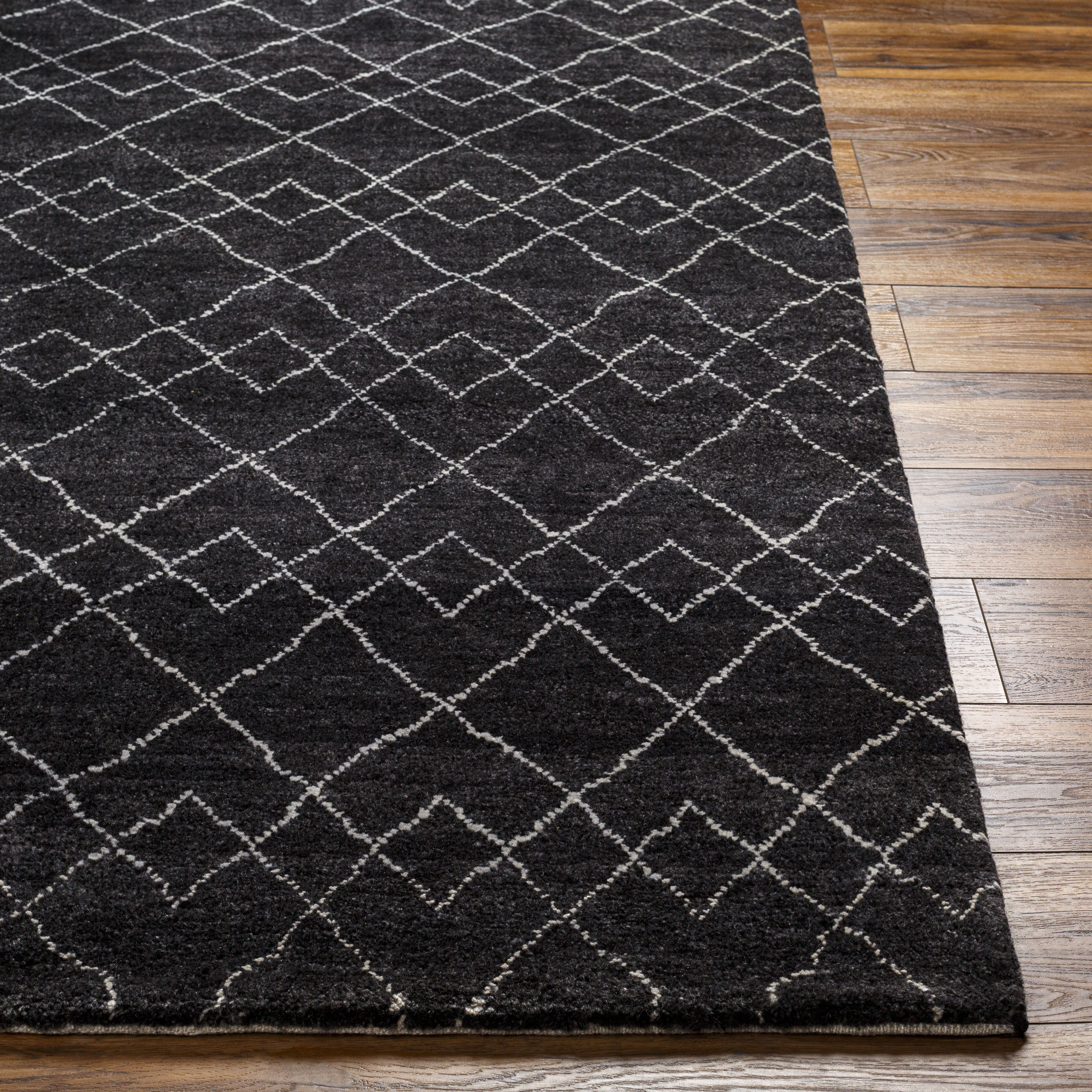 Zara 108 X 72 inch Black Rug in 6 X 9, Rectangle