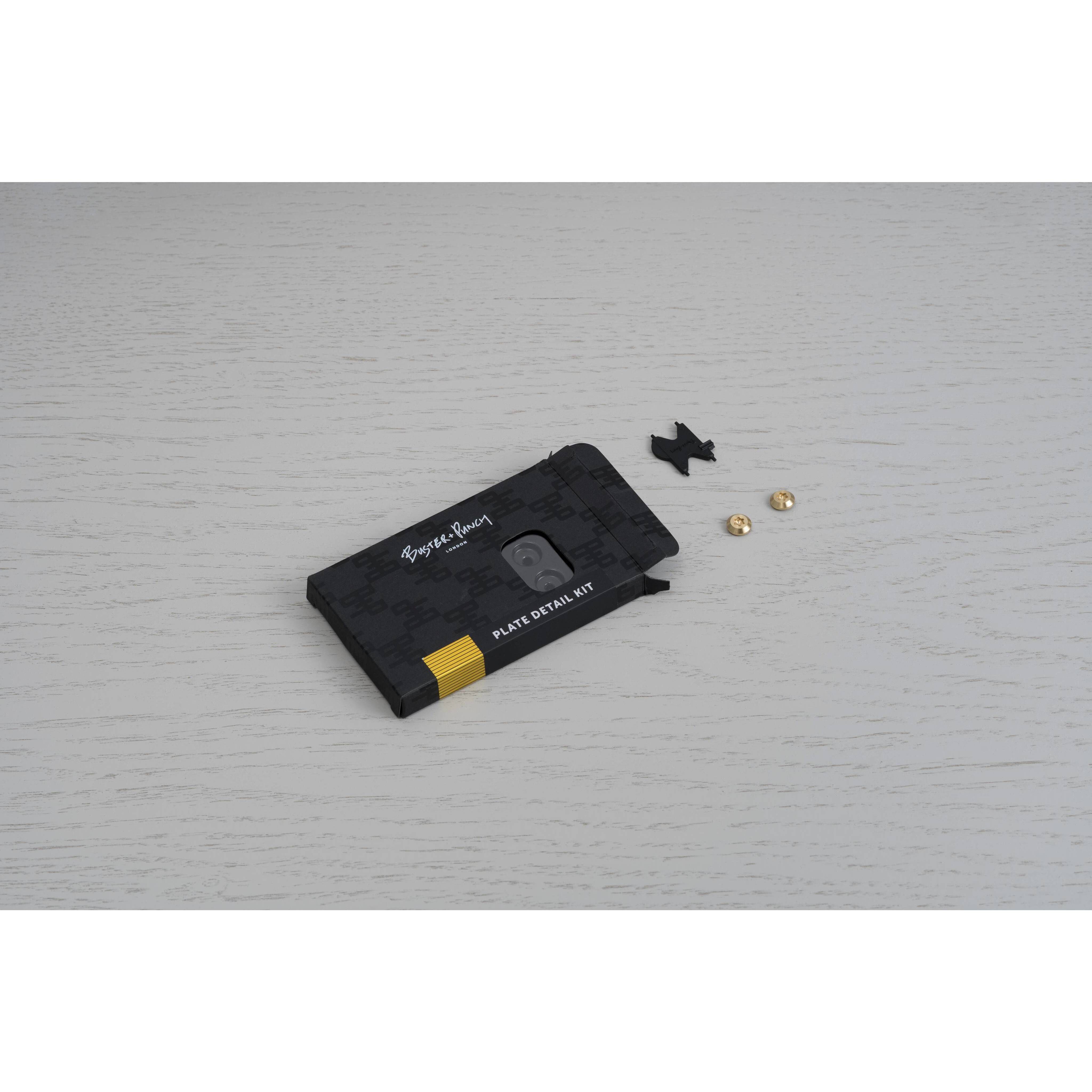 Outlet Black Detail Kit