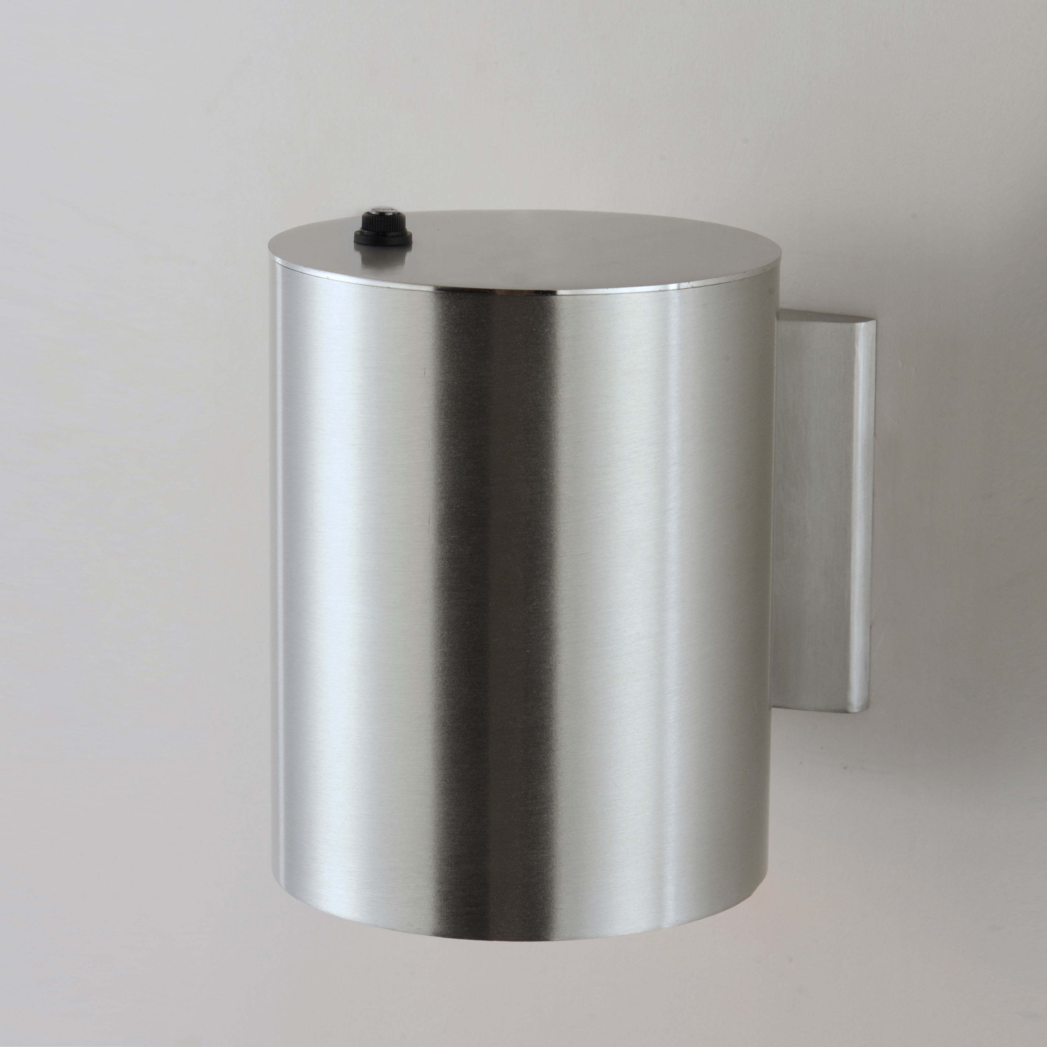 Lightray Wall Sconce Wall Light in Brushed Aluminum