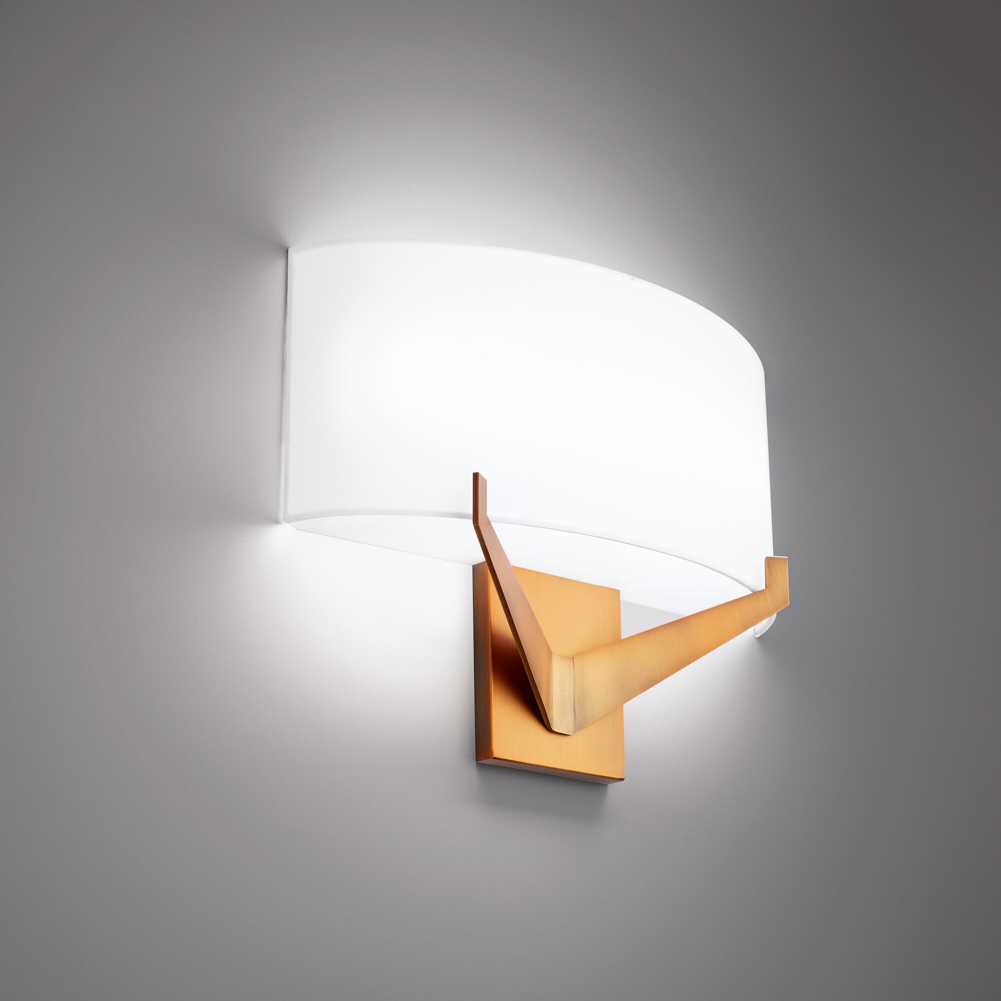 Fitzgerald LED 4 inch Aged Brass ADA Wall Sconce Wall Light in 2700K, dweLED