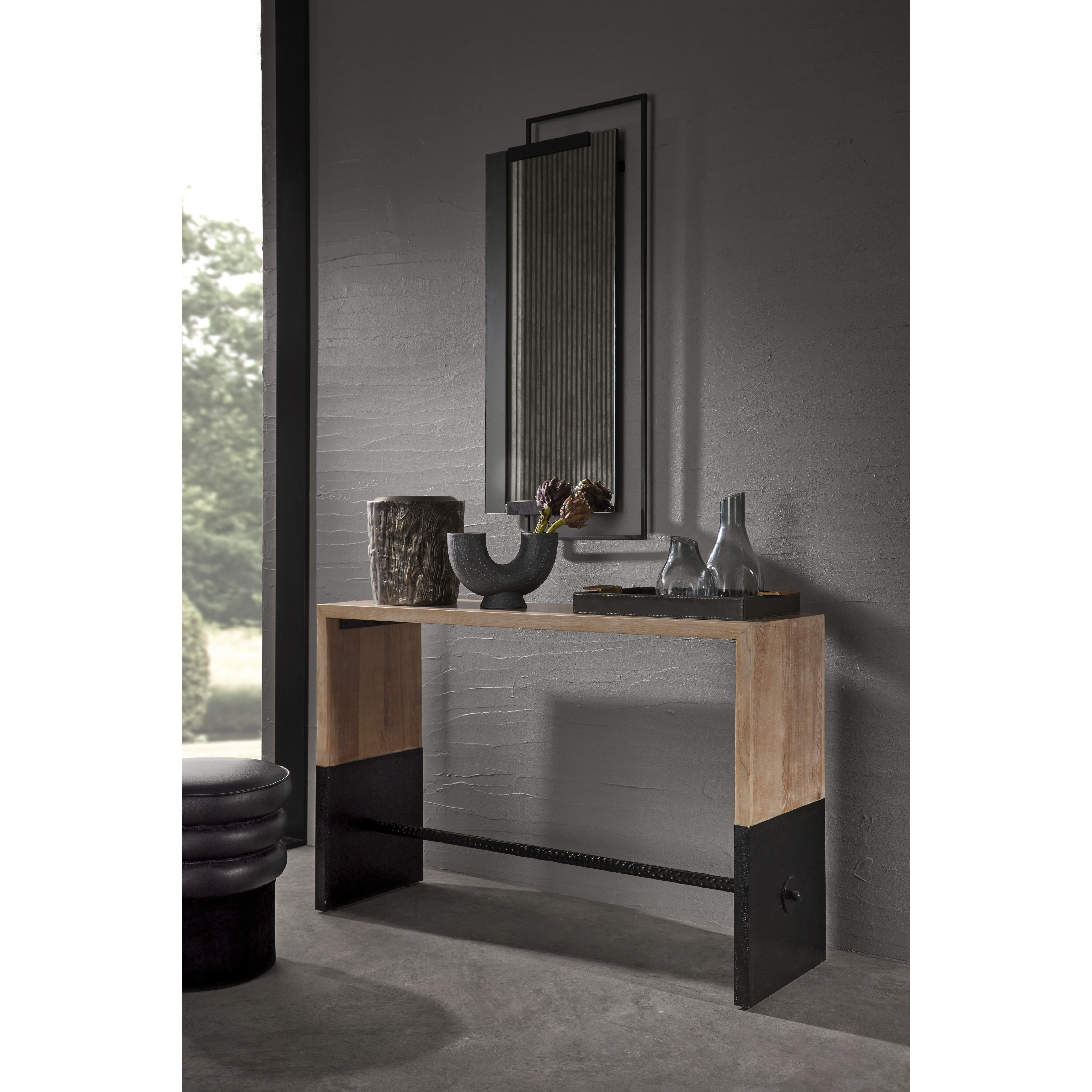 Rollo 18 inch Black Ottomon