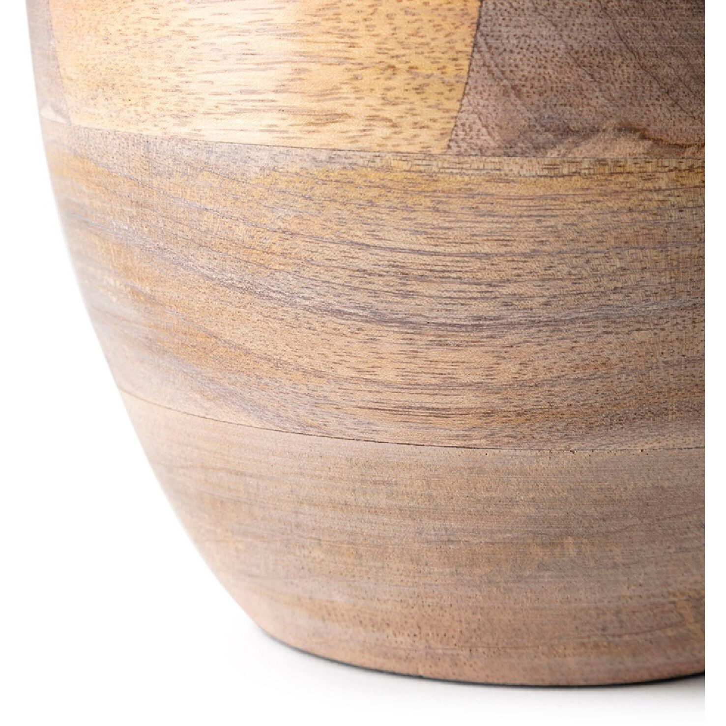 Naleigh Brown Décor