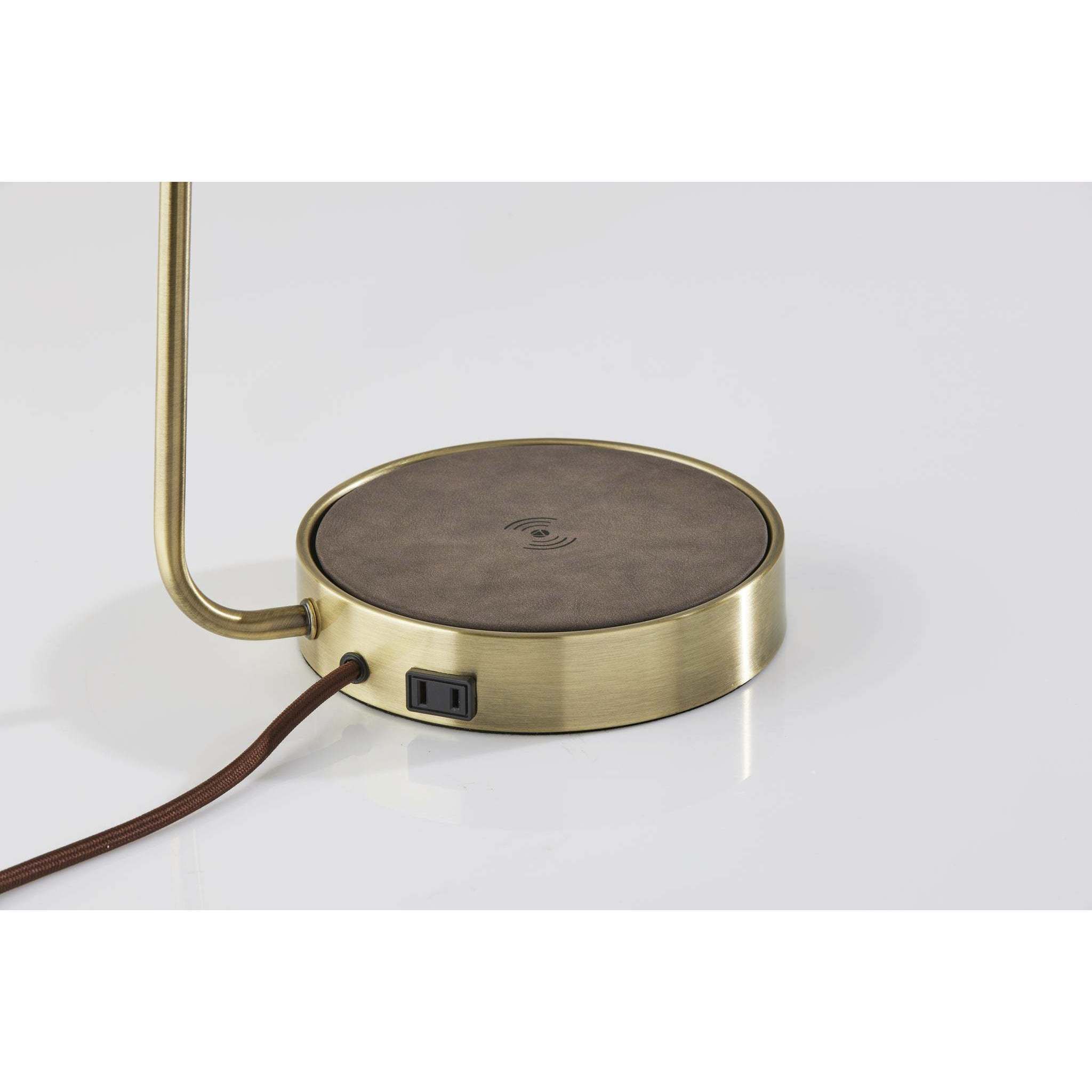 Brooks 18 inch 40.00 watt Antique Brass Desk Lamp Portable Light, with AdessoCharge