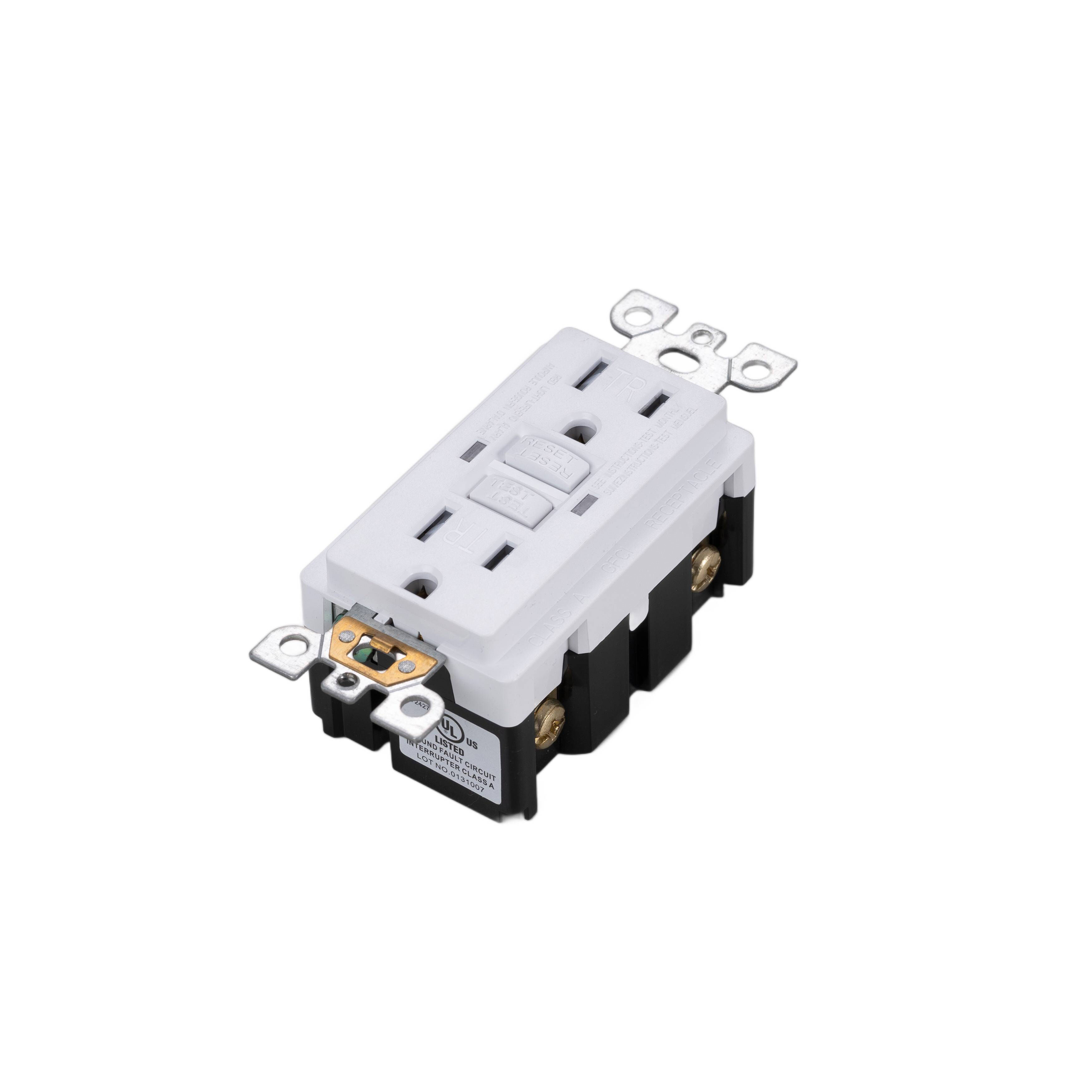 Outlet 125 White Module, Duplex GFCI