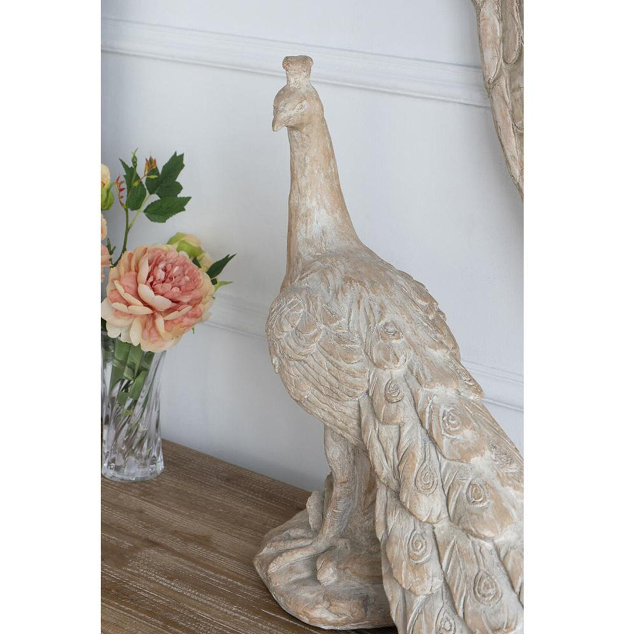 A&B Home 74718 Morara White Objects