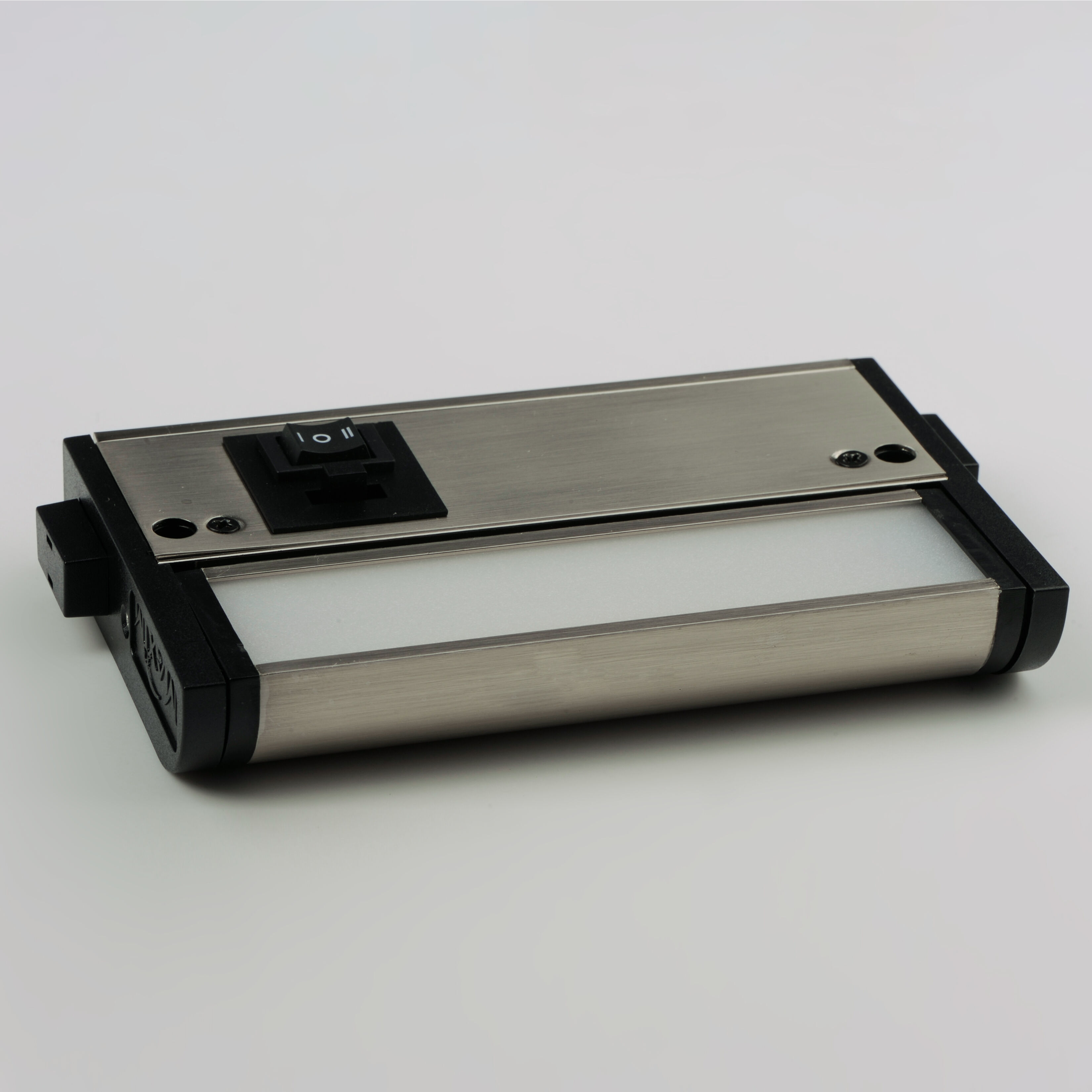 CounterMax MX-L-120-3K Basic 120 LED 6 inch Satin Nickel Under Cabinet