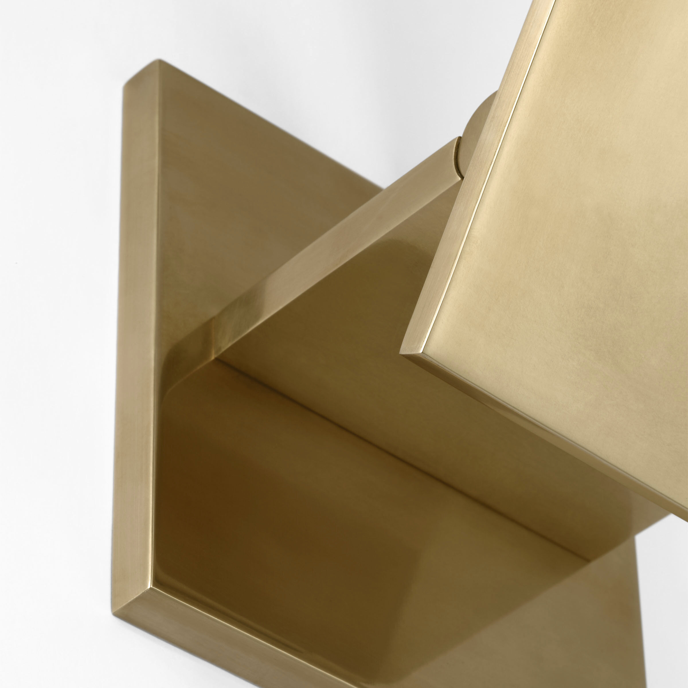 Kelly by Kelly Wearstler Angolo Sconce Wall Light