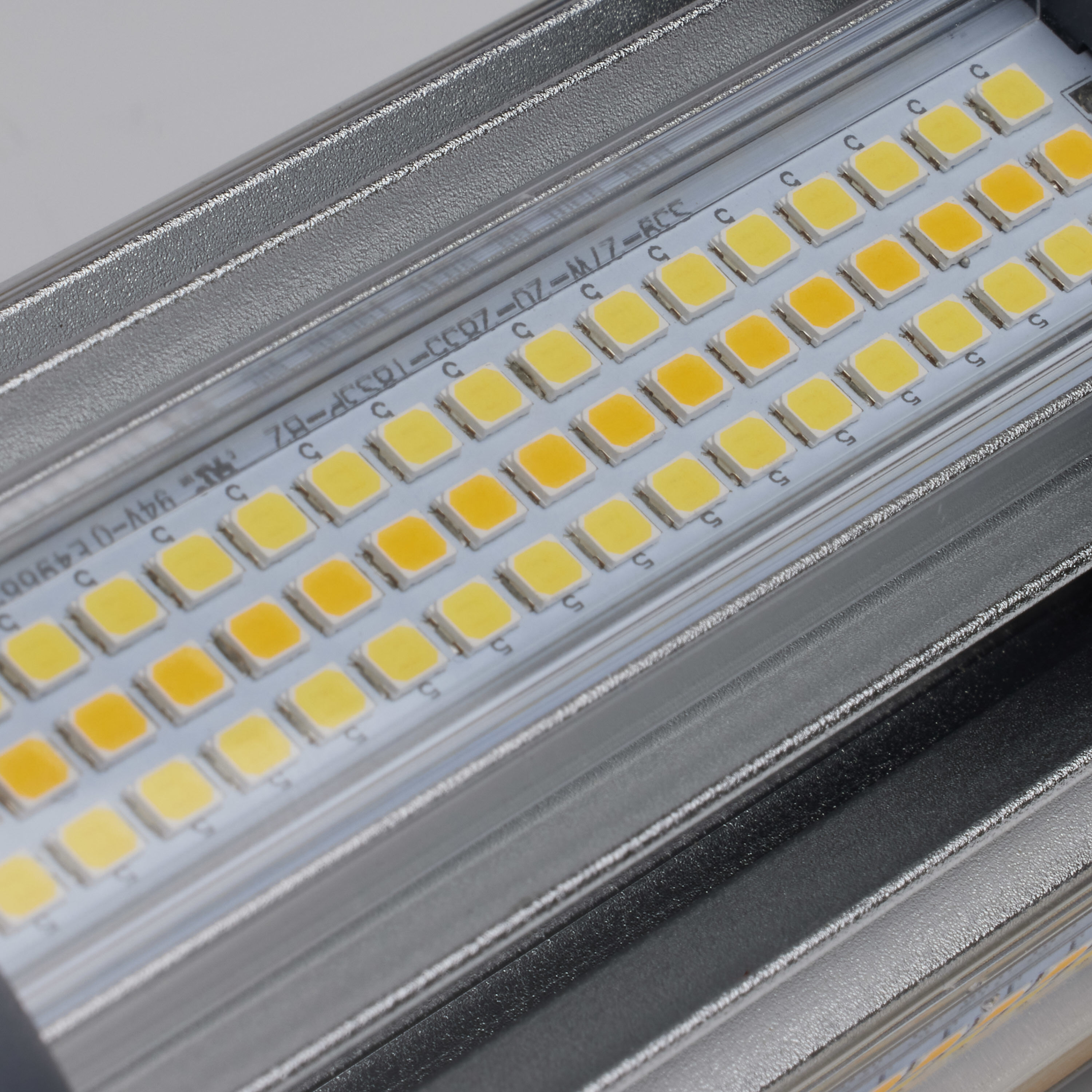 Lumos LED Medium 27 watt 277-347 3000K/4000K/5000K HID Replacements, HID Replacements