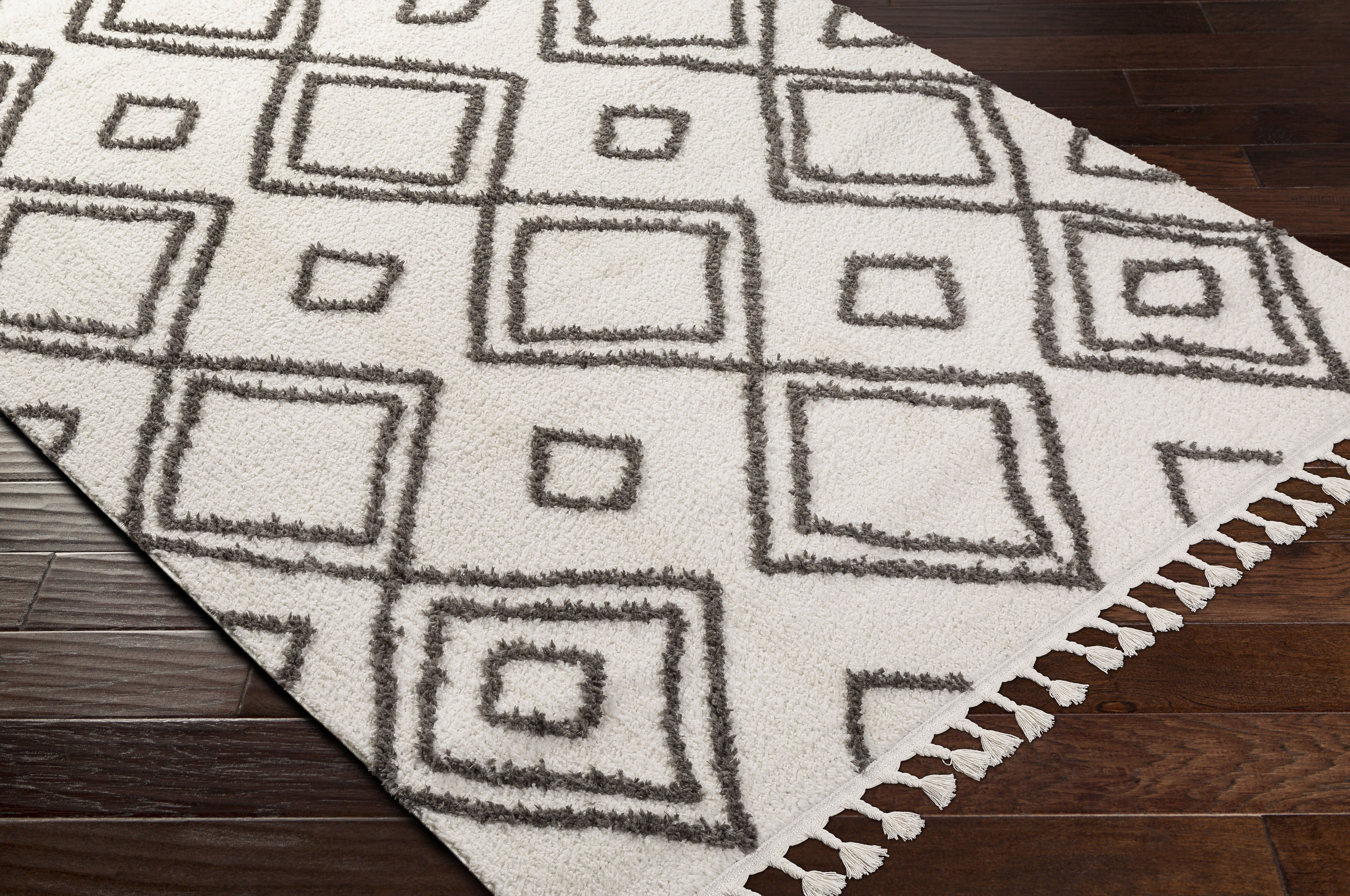 Alhambra 84 X 63 inch Cream Rug in 5 x 8, Rectangle