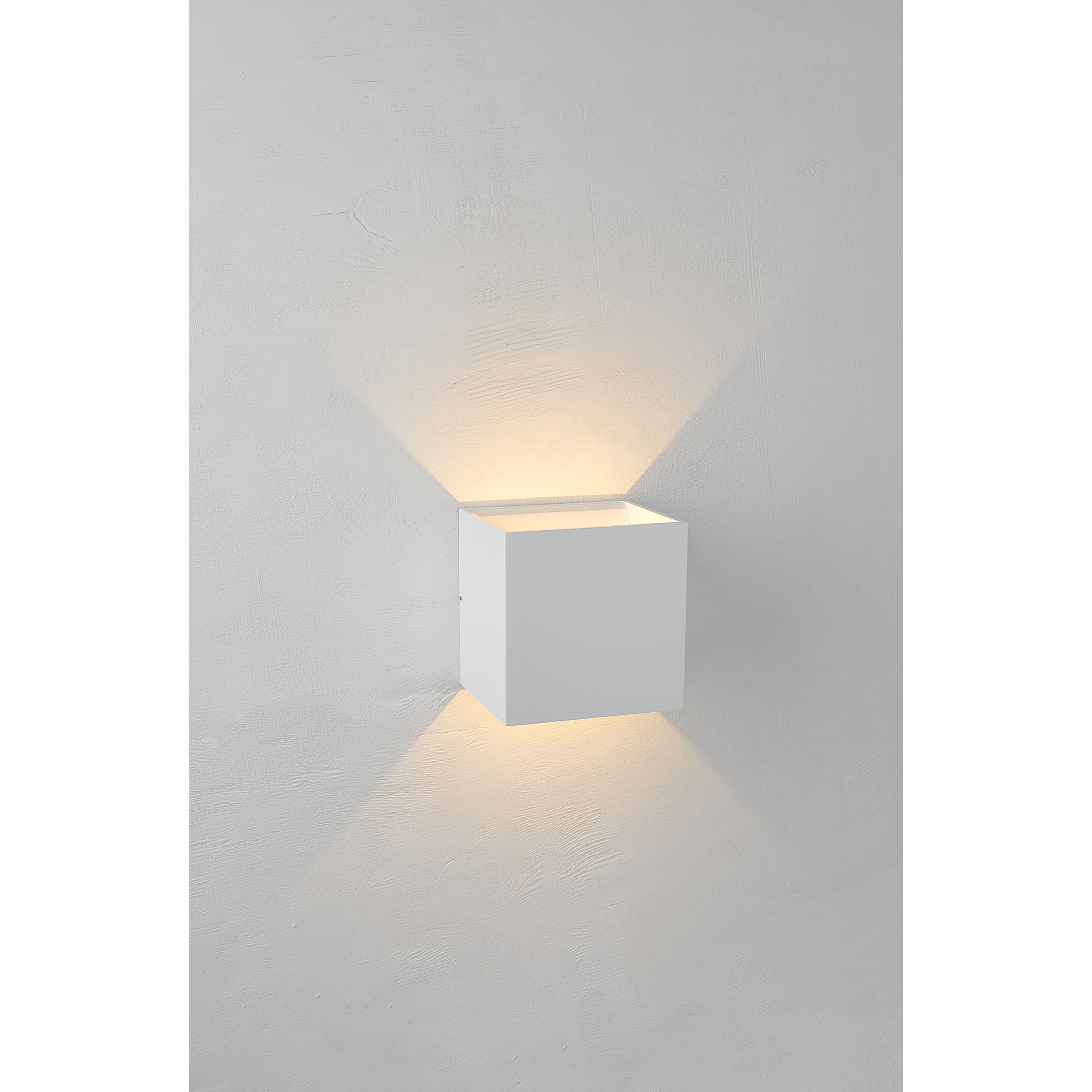 QB LED Wall Sconce Wall Light in White