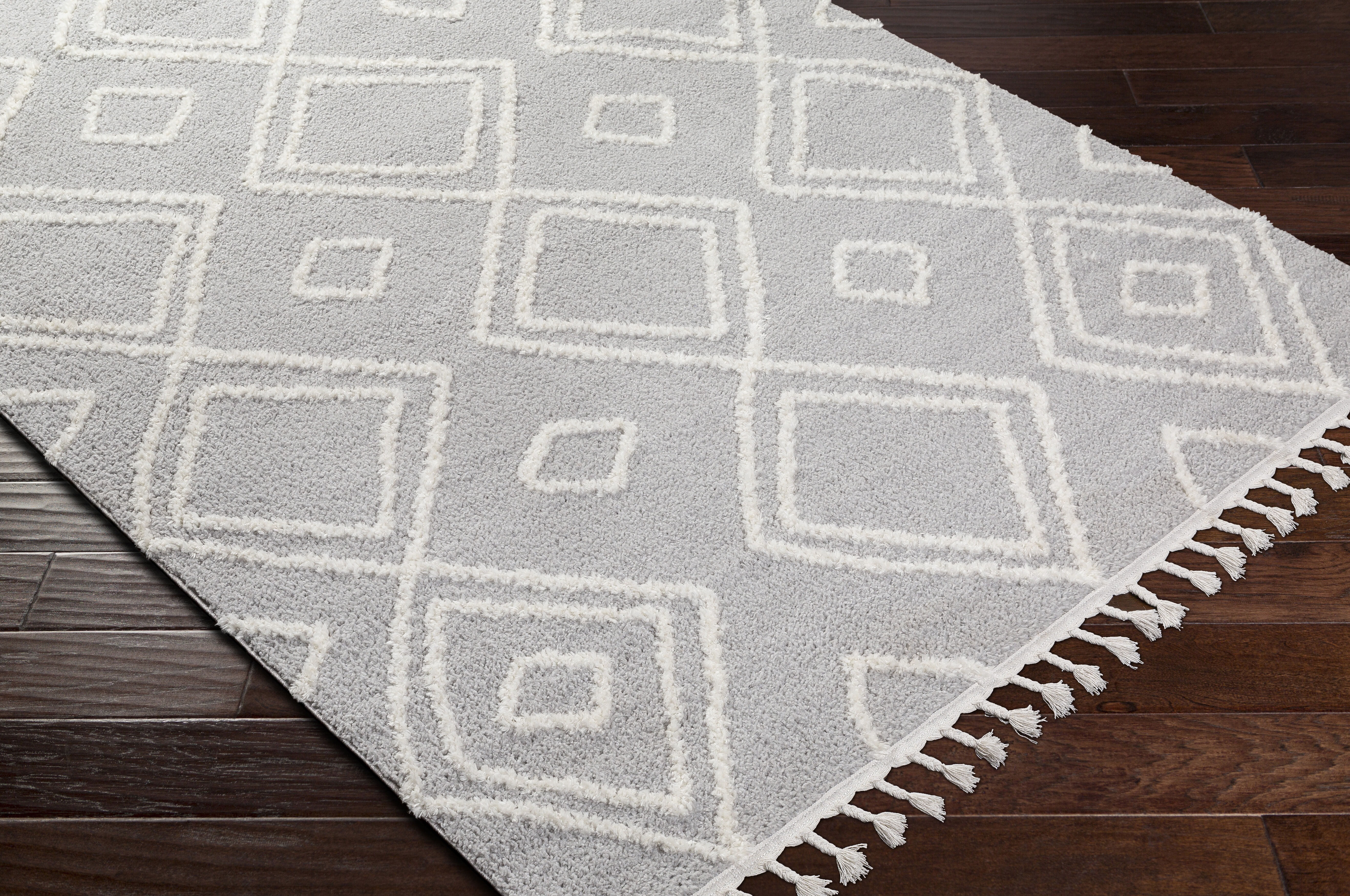 Alhambra 84 X 63 inch Light Grey Rug in 5 x 8, Rectangle