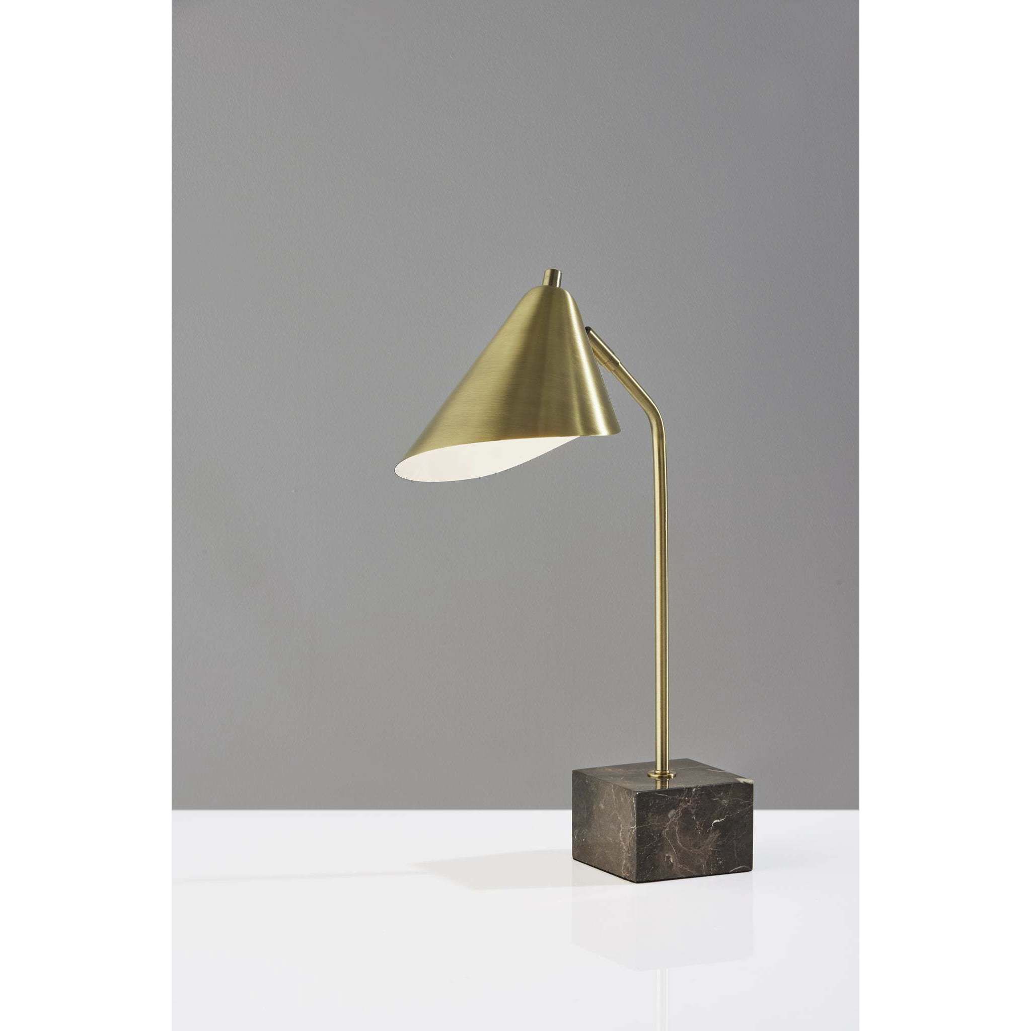 Hawthorne 20 inch 40.00 watt Antique Brass Desk Lamp Portable Light