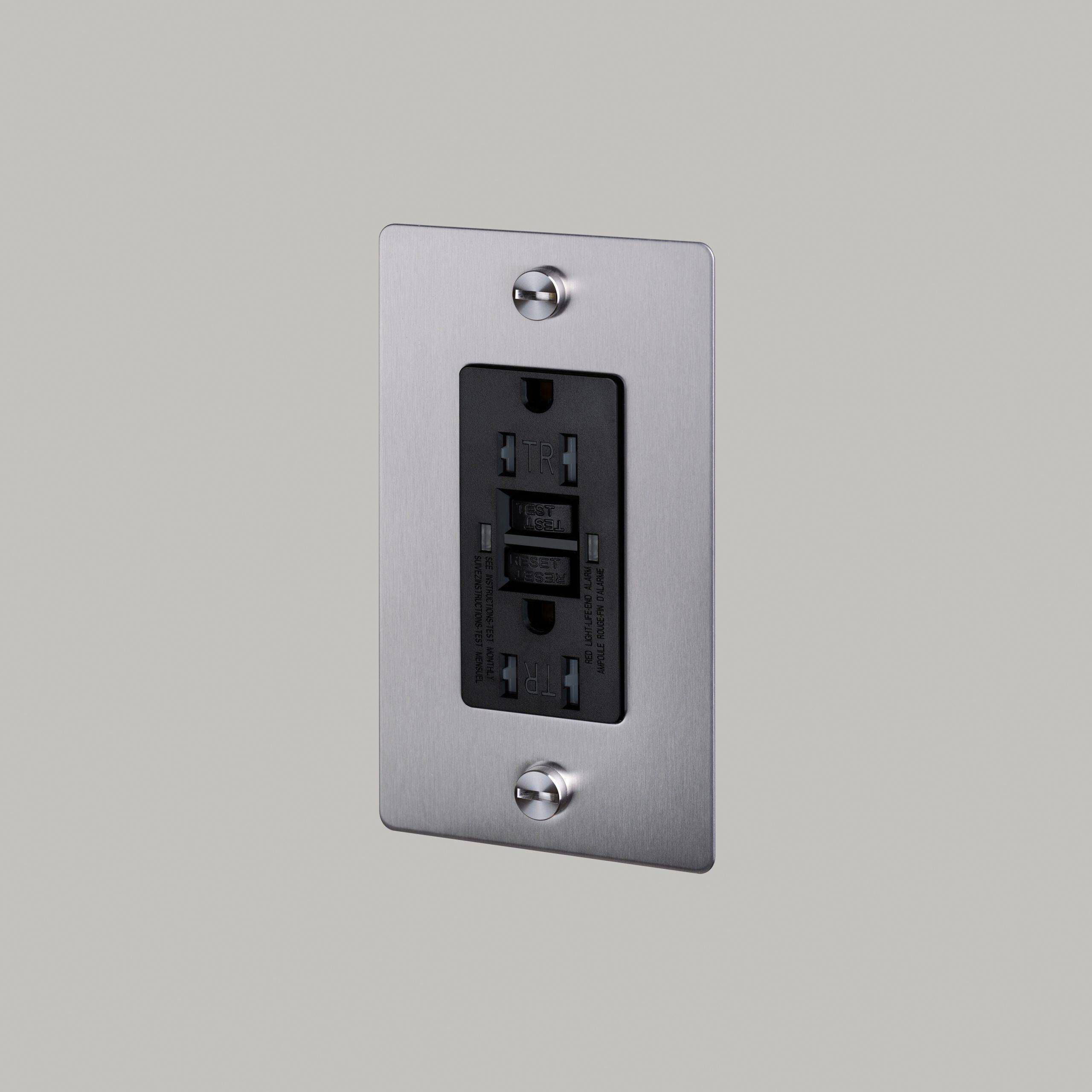 1G Duplex 125 Steel Outlet, GFCI