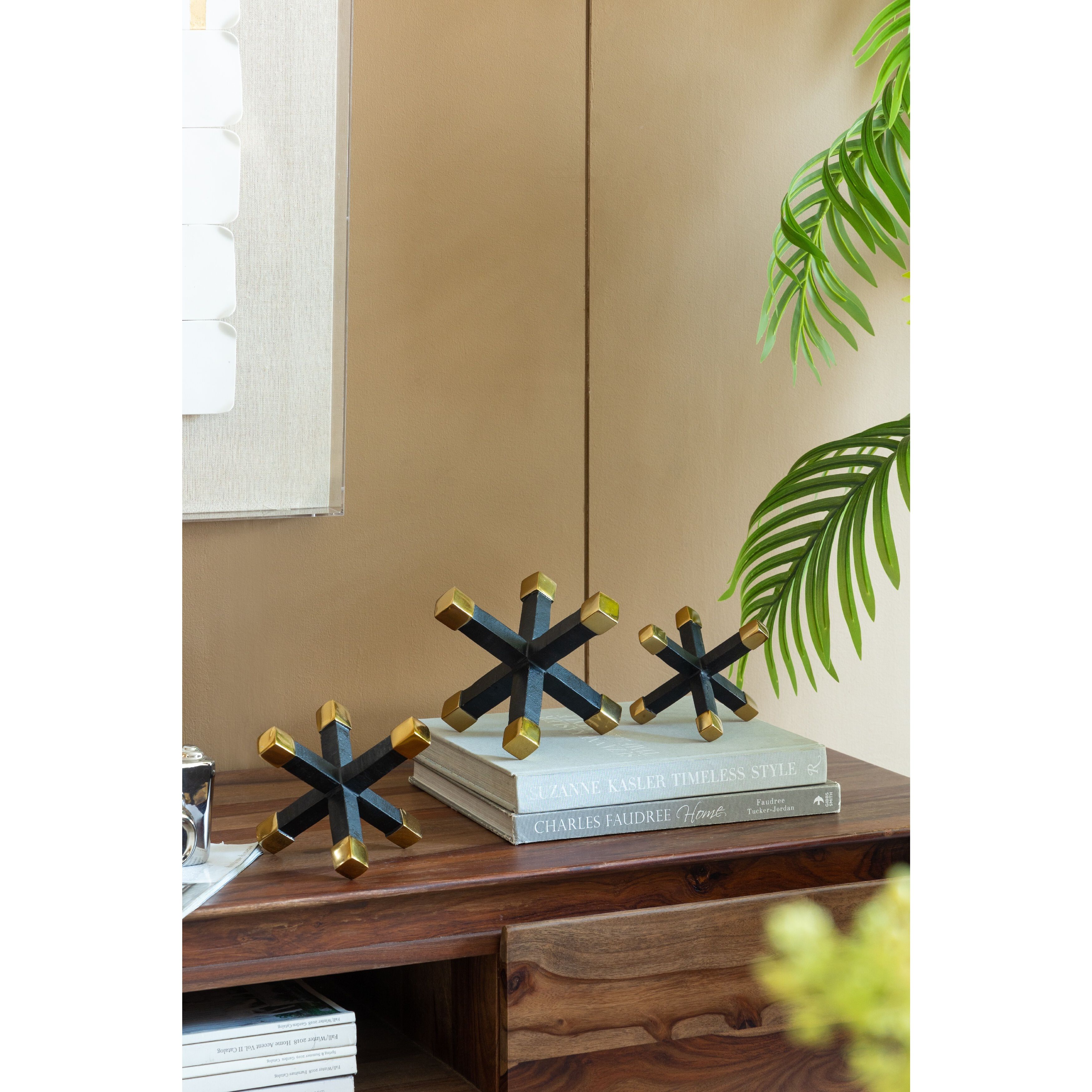 Xylo Black/Gold Object