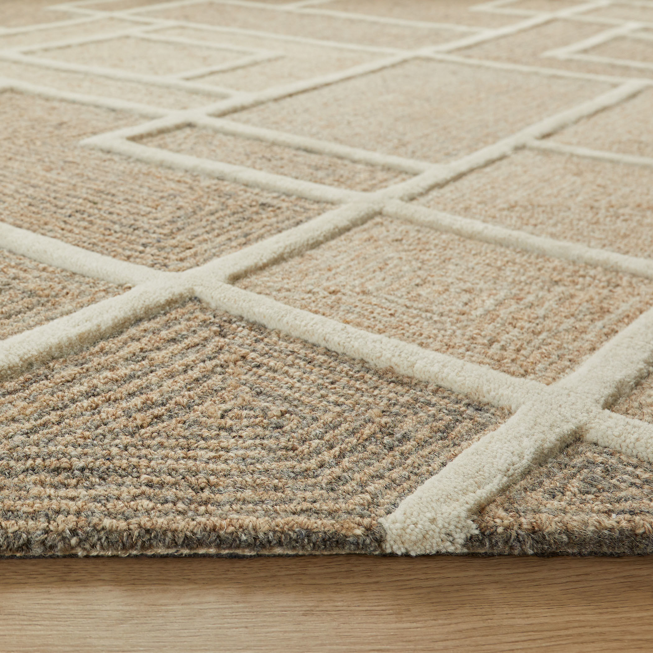 Sachin 36 X 24 inch Grey/ Neutral Rug in 2 x 3