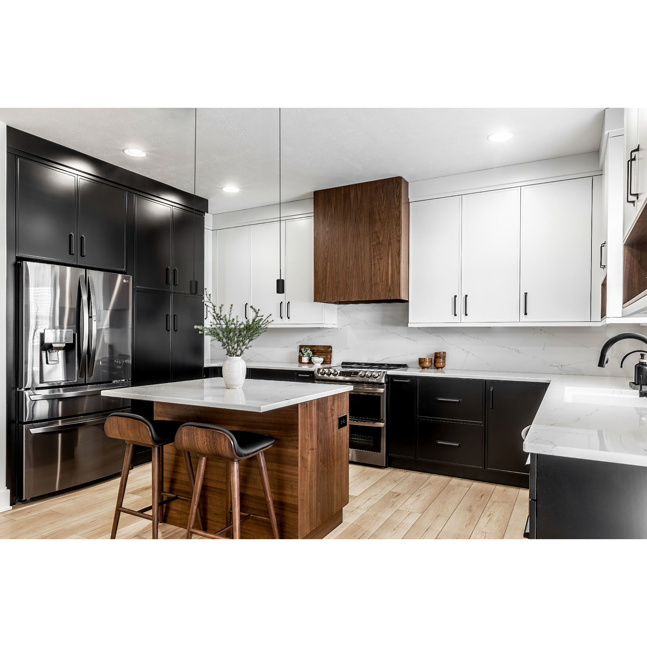 GX15 LED 4 inch Black Pendant Ceiling Light