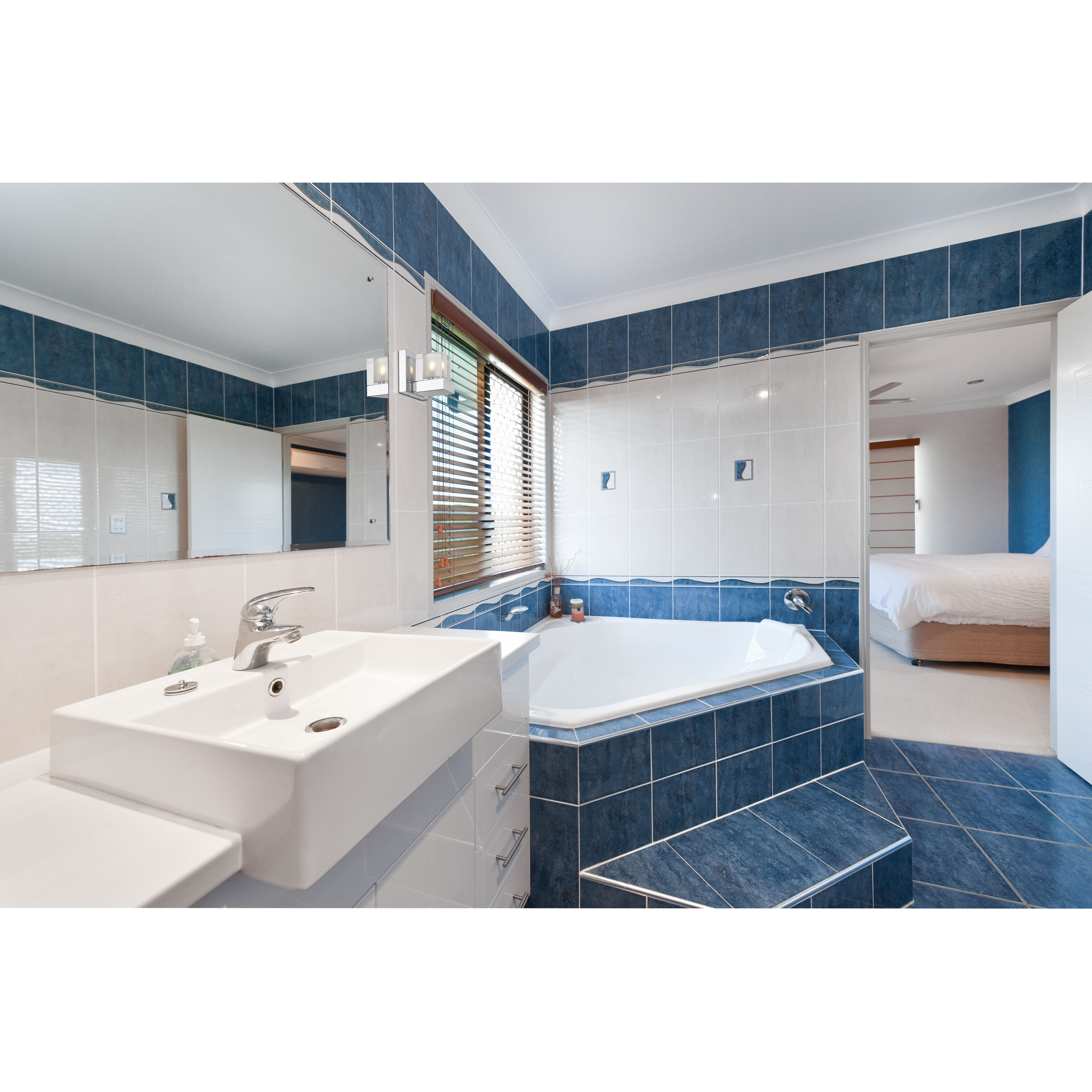 Fallon 1 Light 6 inch Chrome Wall Sconce Wall Light in G9, Clear and Frosted