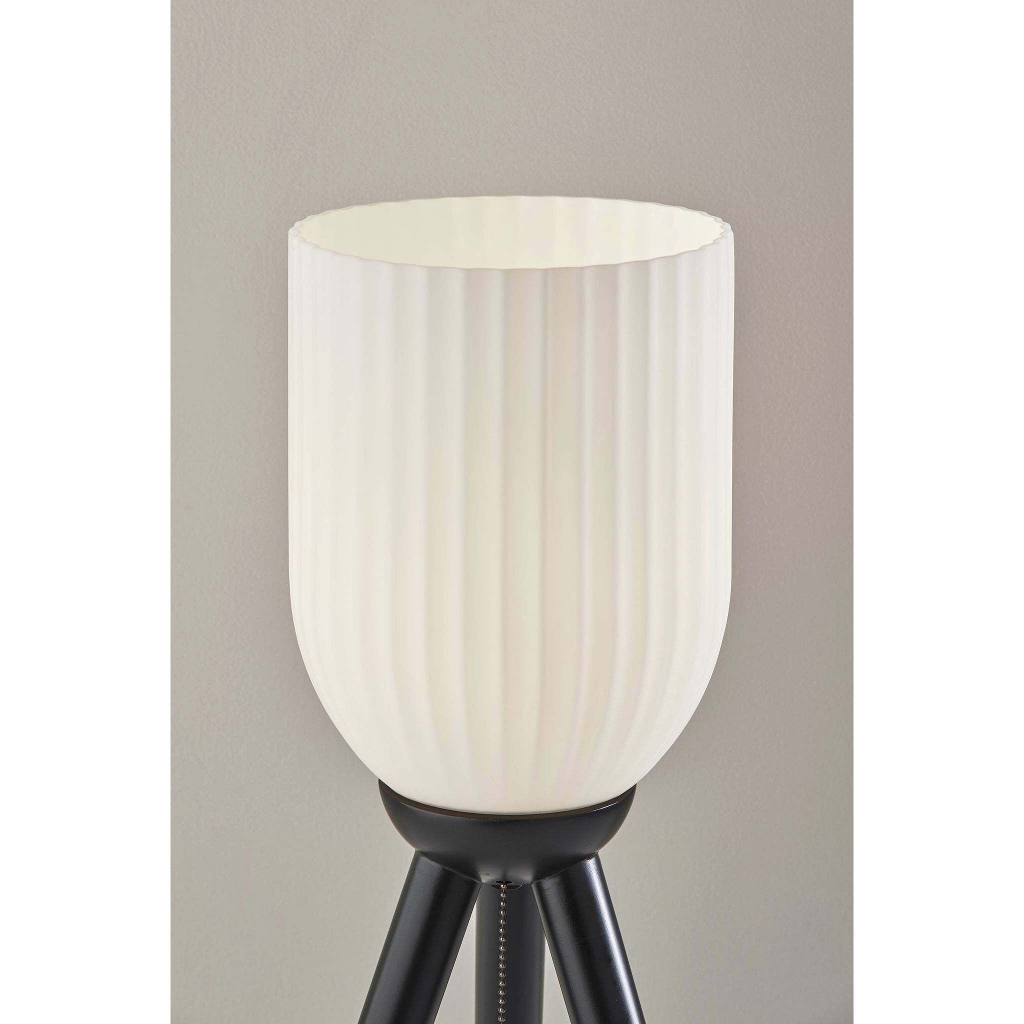 Kinsley 22.5 inch 100.00 watt Black Wood Table Lamp Portable Light