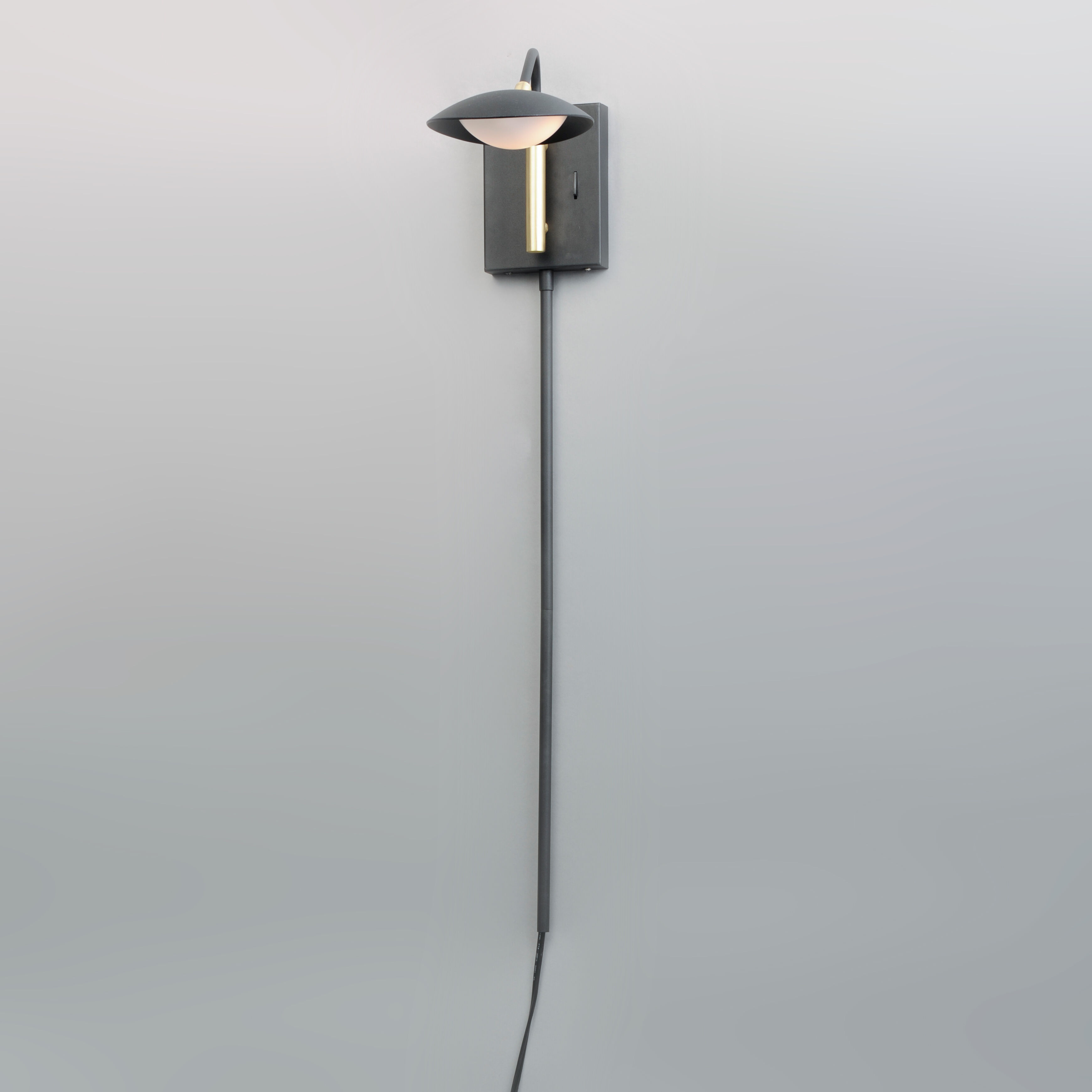 Scan LED Black/Satin Brass Wall Sconce Wall Light